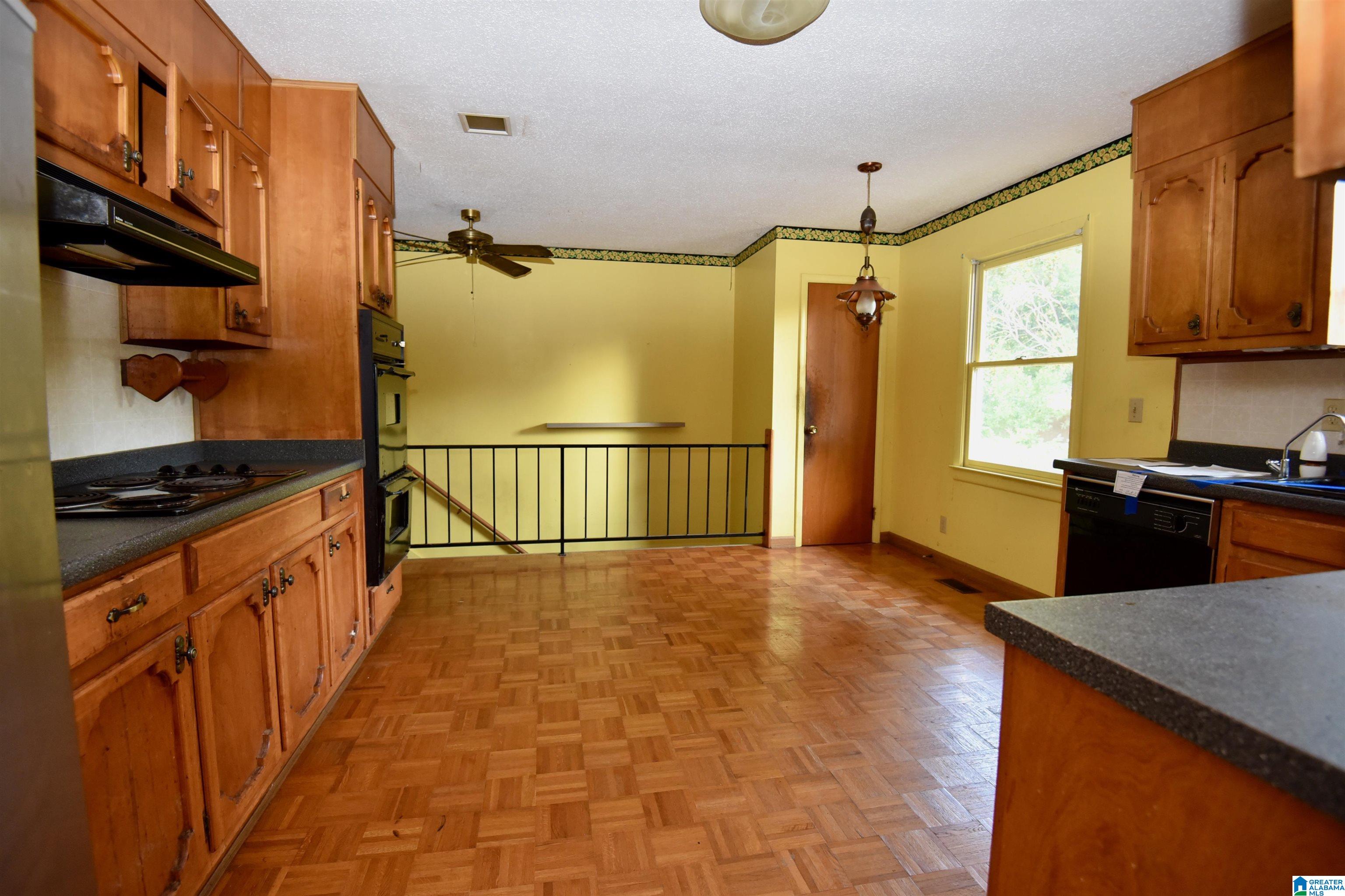 Photo 3 of Single family home for sale at 2606 Guenevere Ave Se, Huntsville, AL 35803 | MLS# 21465250 | Listing updated on 2026-09-18