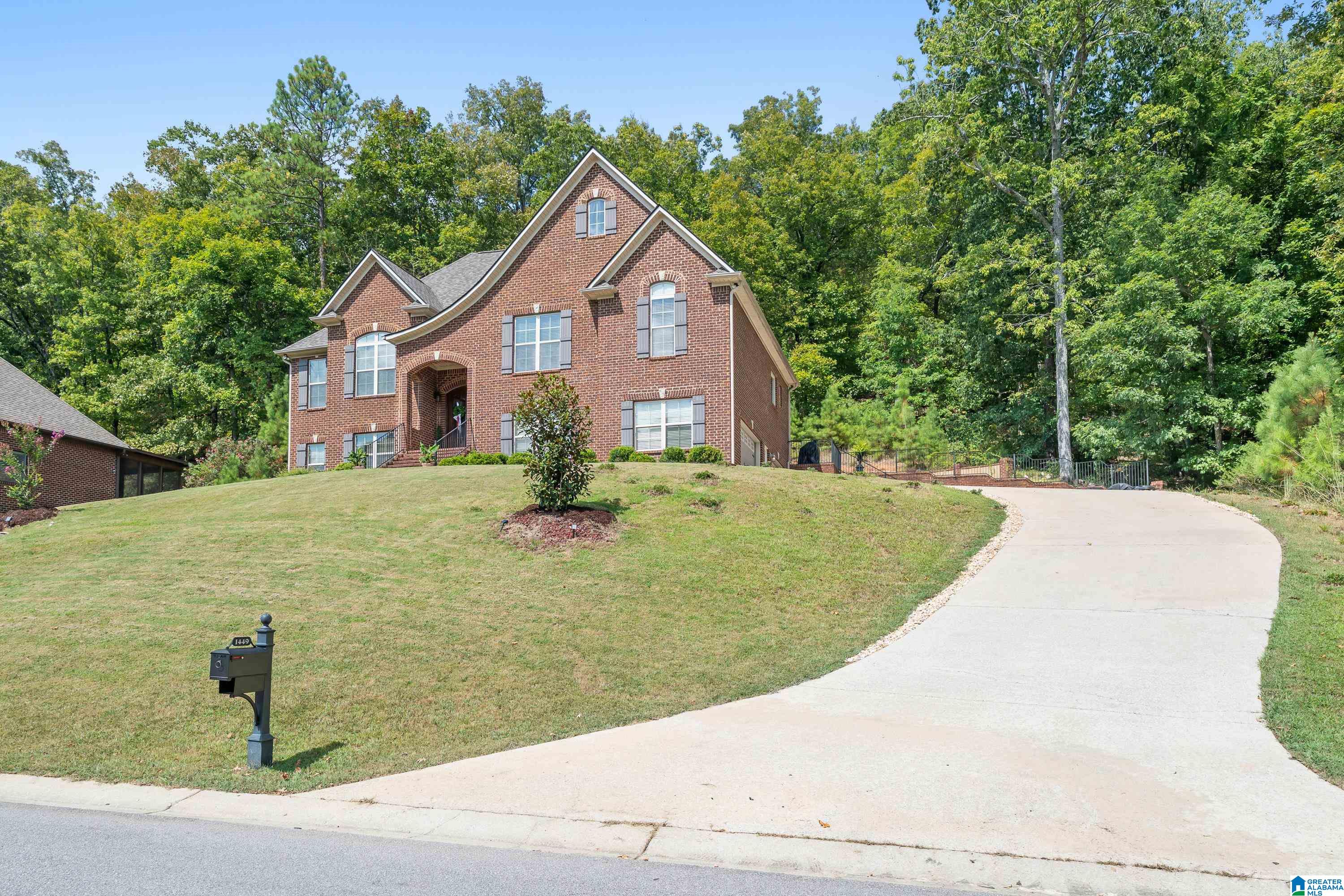 Photo 3 of Single family home for sale at 1449 Stoneykirk Rd, Pelham, AL 35124 | MLS# 21465251 | Listing updated on 2026-09-25