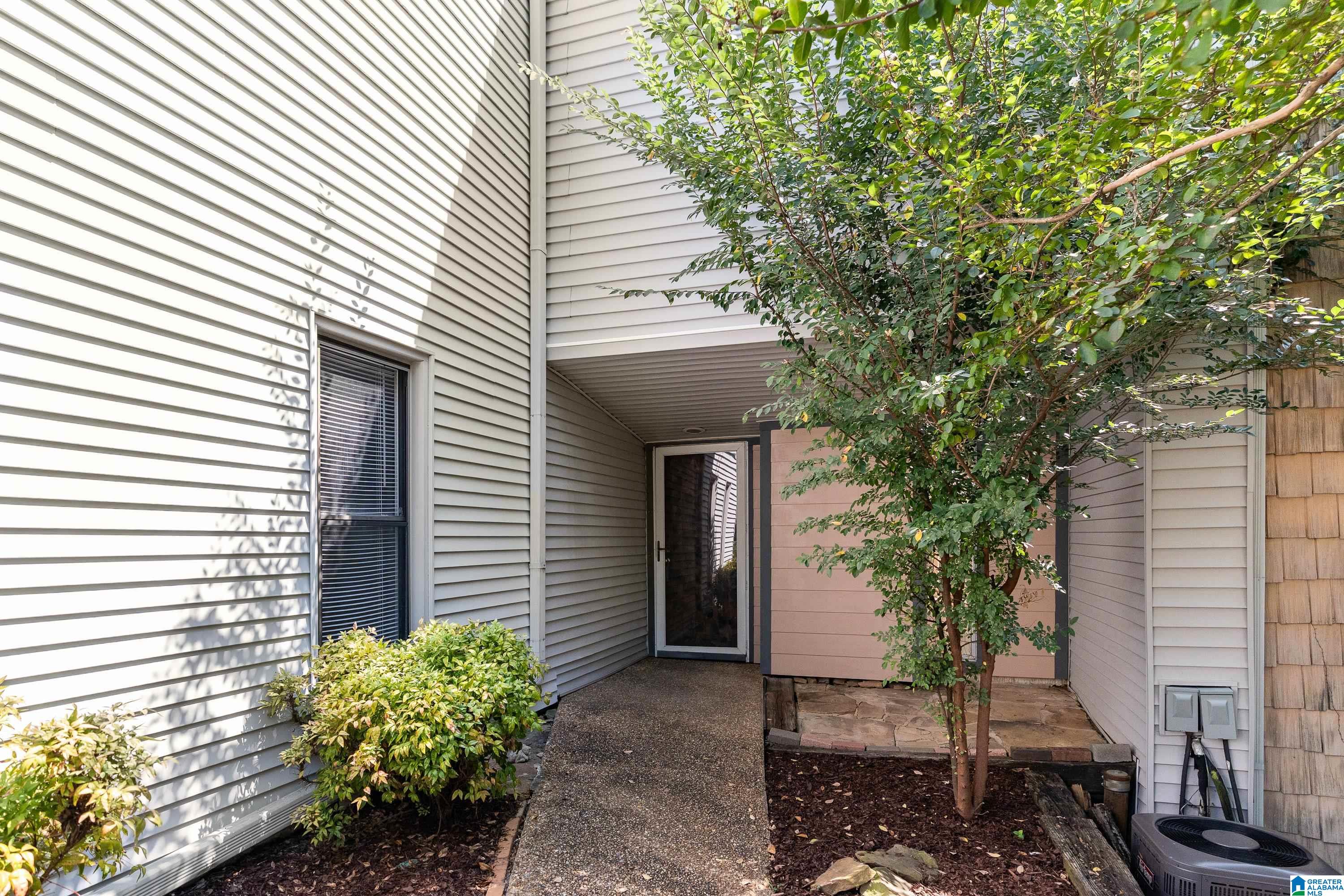 Condo for sale at 18 Berrywood Dr #18, VESTAVIA HILLS, AL 35216 | MLS# 21465267
