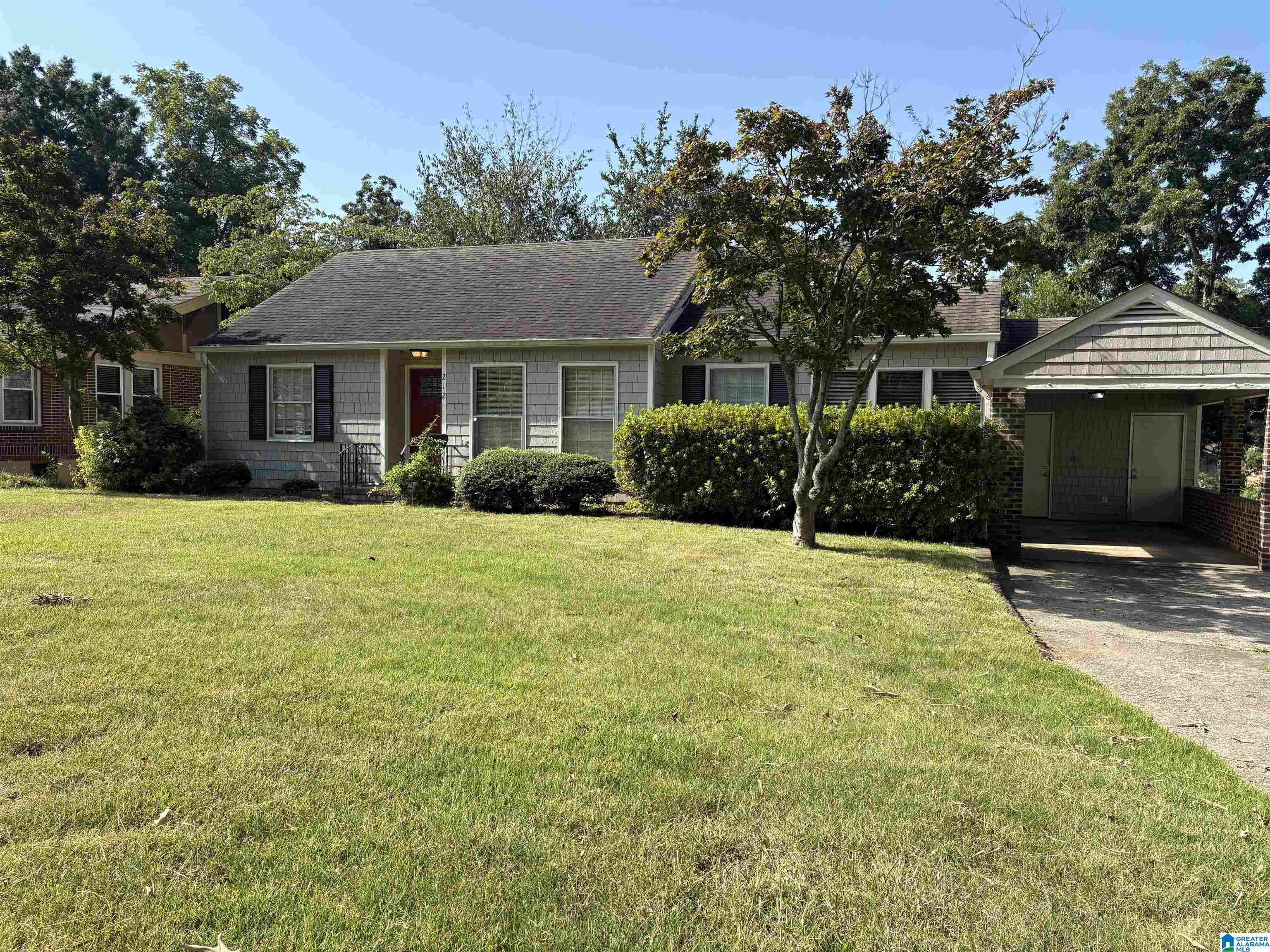 Photo 1 of Single family home for sale at 212 Red Oak Rd, Birmingham, AL 35206 | MLS# 21465269 | Listing updated on 2026-09-18
