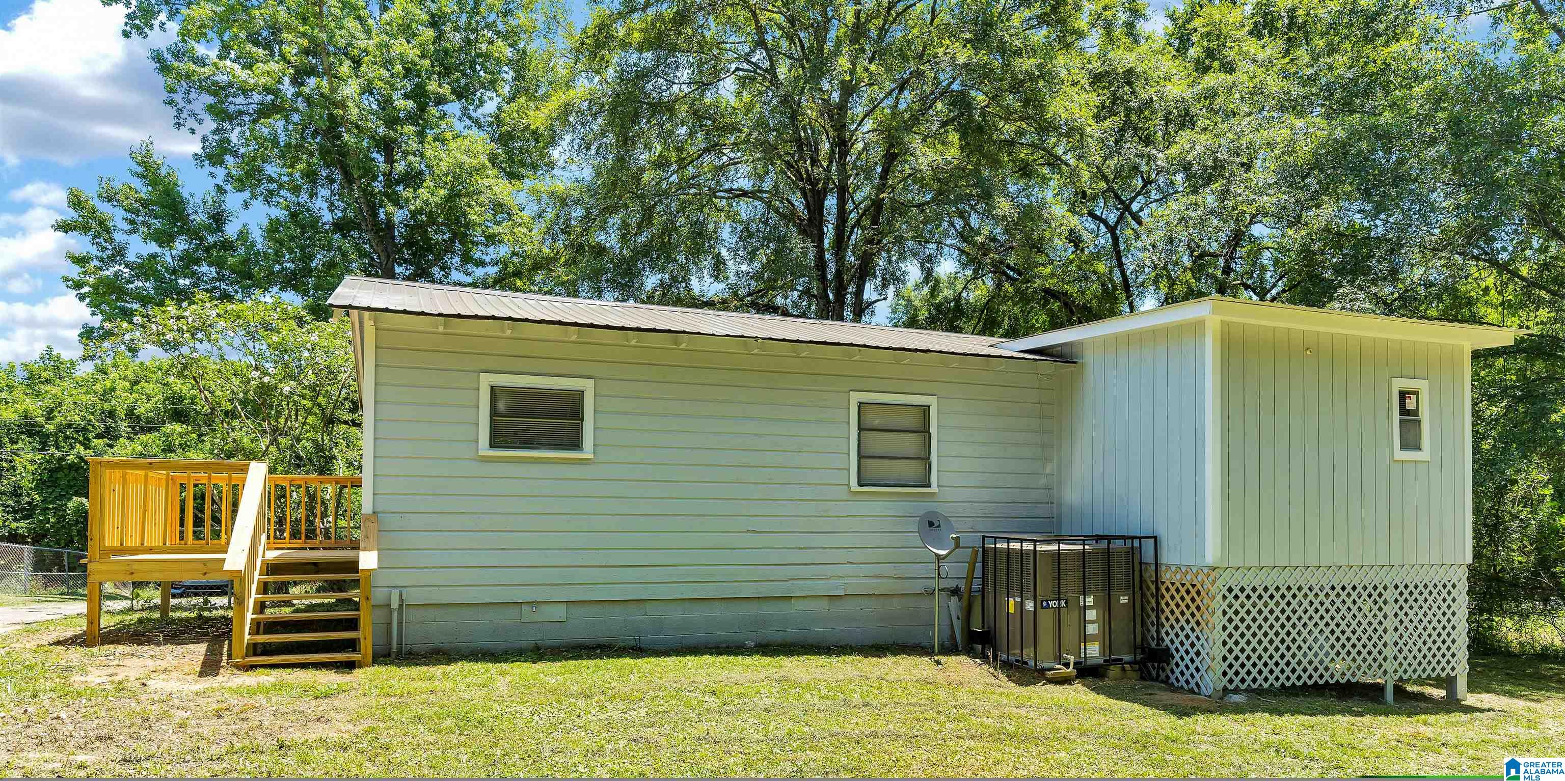 Photo 3 of Single family home for sale at 1935 Brackett Loop Rd, Birmingham, AL 35214 | MLS# 21465282 | Listing updated on 2026-09-18