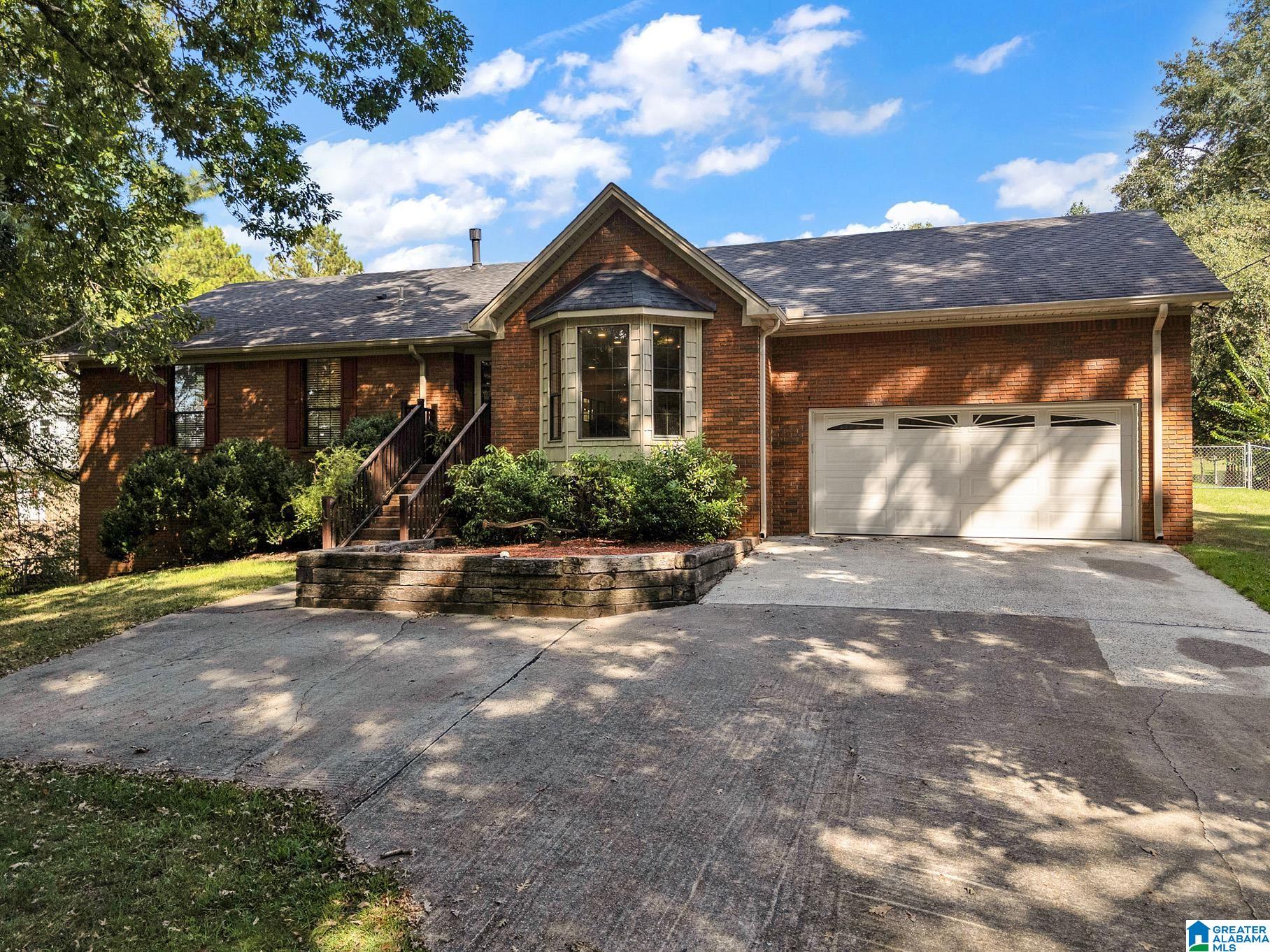 Photo 1 of Single family home for sale at 181 W Shugart Ridge Rd, Gardendale, AL 35071 | MLS# 21465363 | Listing updated on 2026-09-19
