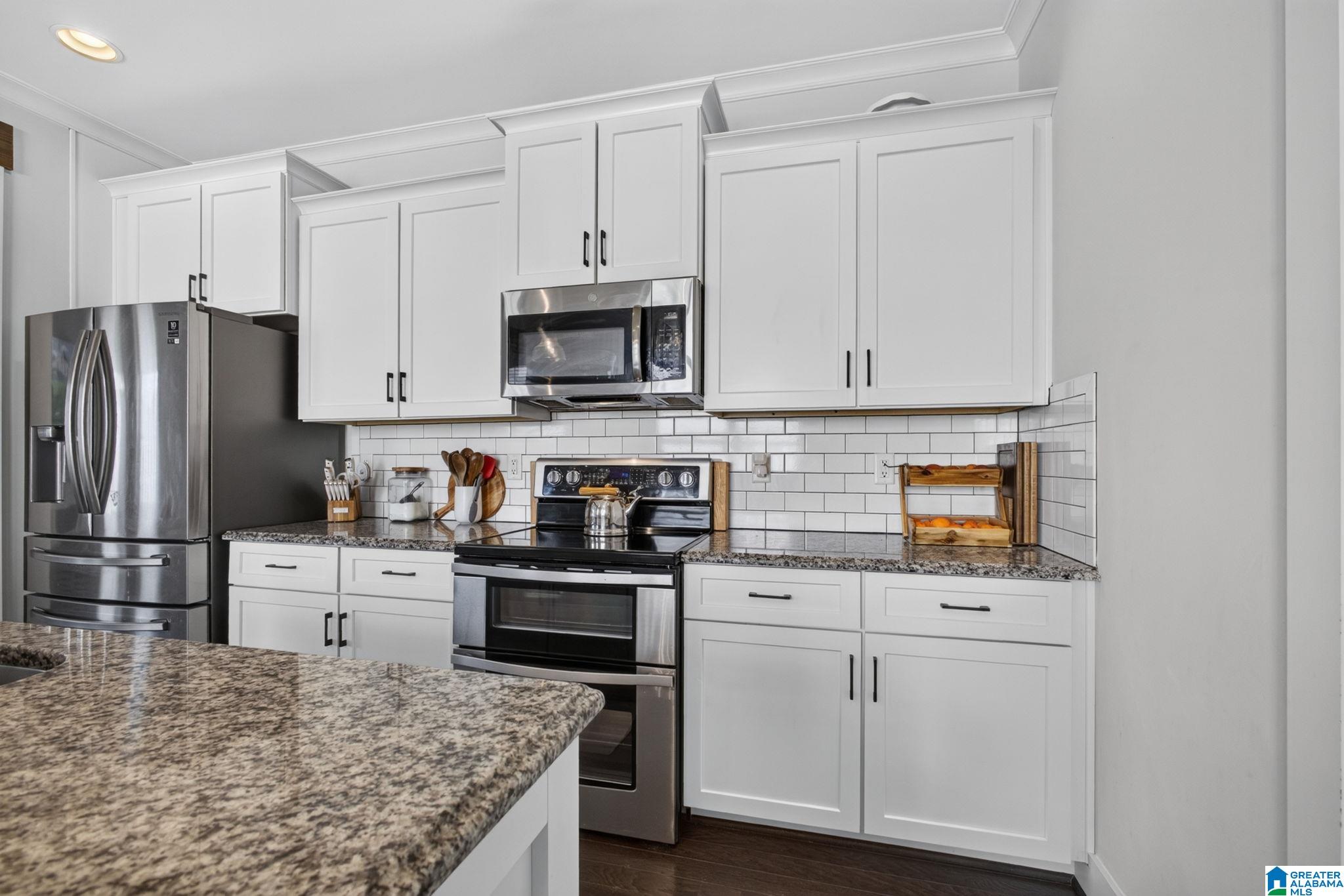 Photo 4 of Single family home for sale at 1179 Emerald Ridge Dr, Calera, AL 35040 | MLS# 21465369 | Listing updated on 2026-09-19