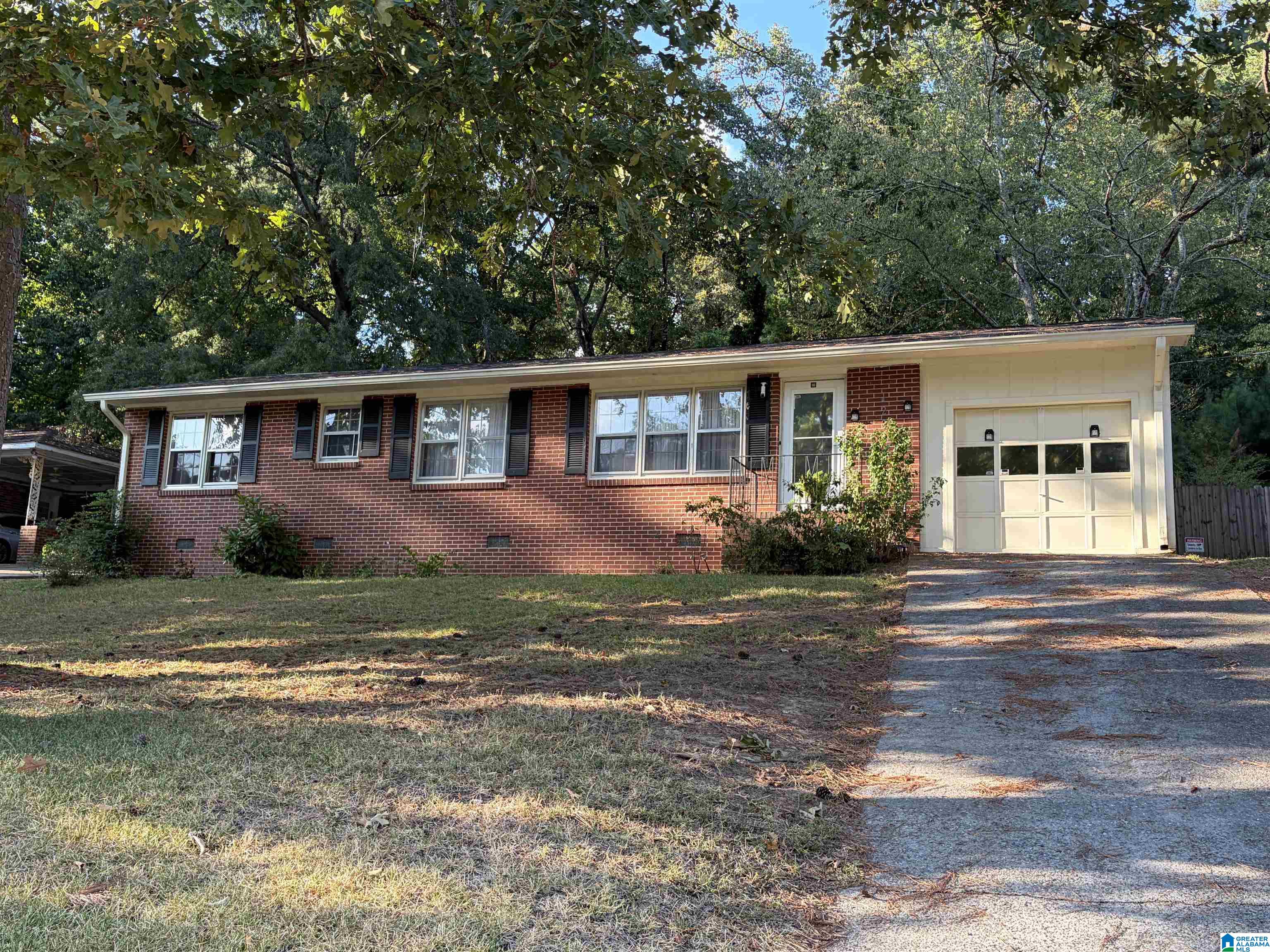 1221 GLENDALE ROAD