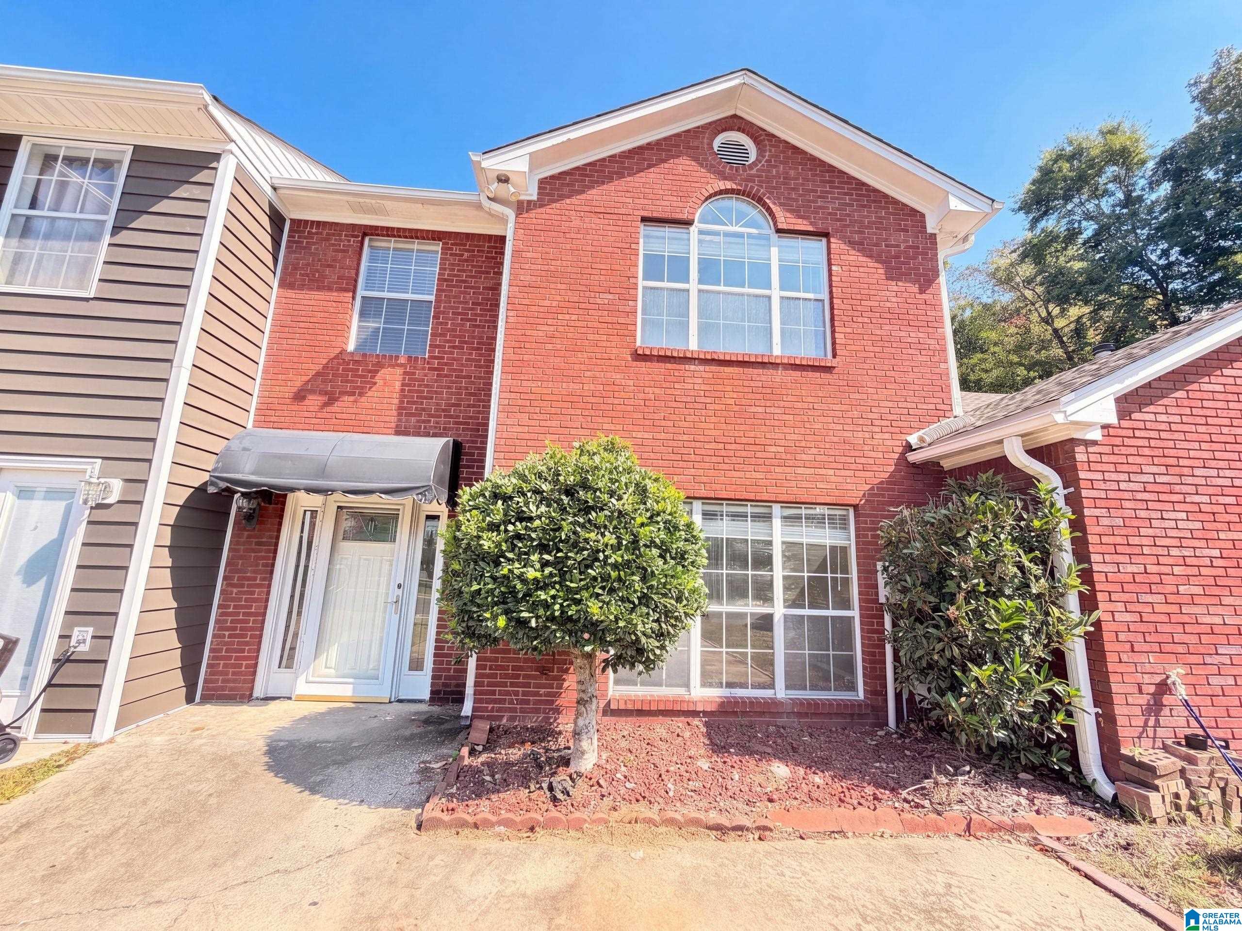 Photo 1 of Townhouse for sale at 531 Cyn Park Dr, Pelham, AL 35124 | MLS# 21465378 | Listing updated on 2026-09-19