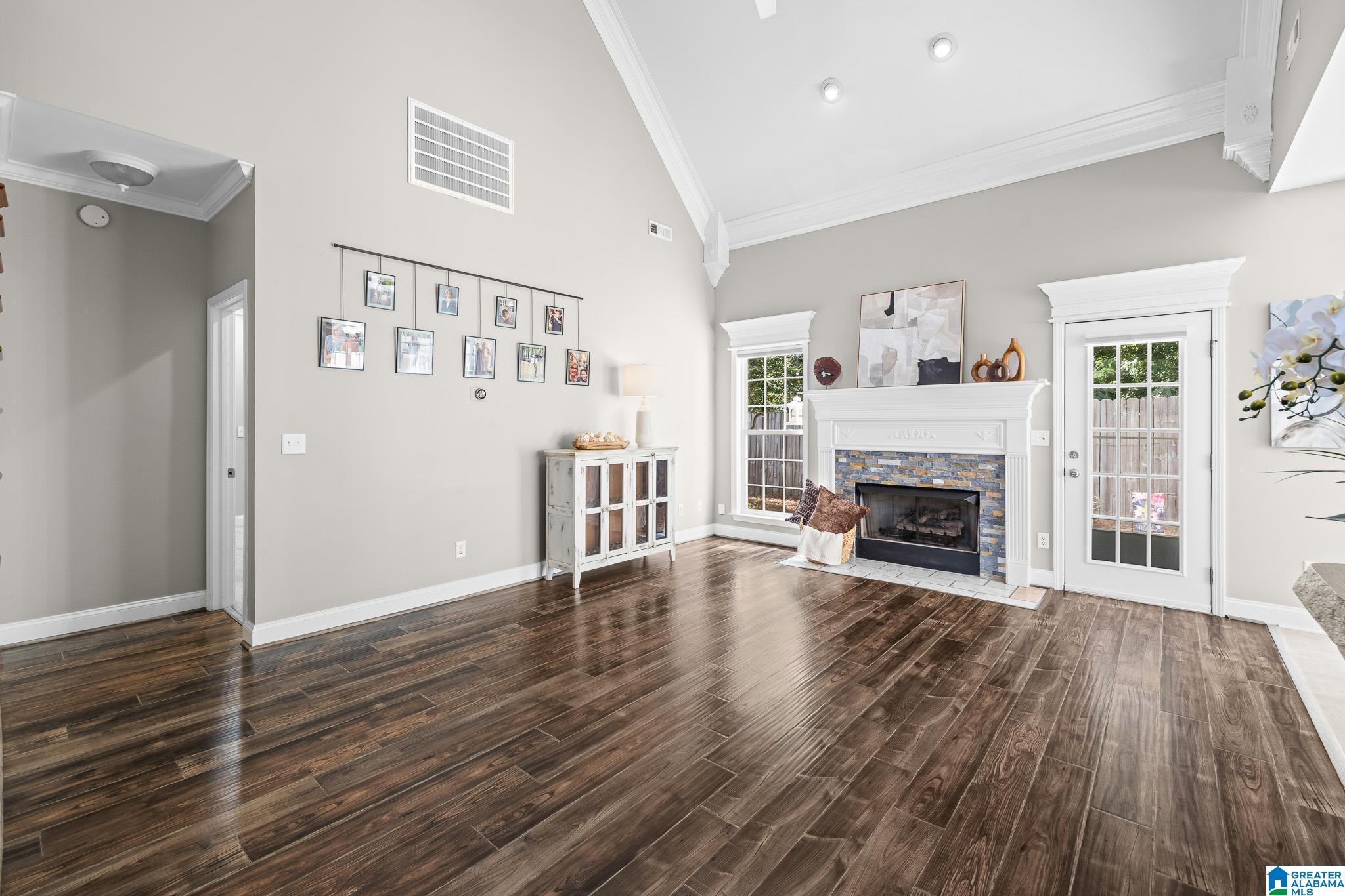 Photo 2 of Single family home for sale at 184 Thorn Berry Dr, Birmingham, AL 35242 | MLS# 21465388 | Listing updated on 2026-09-19