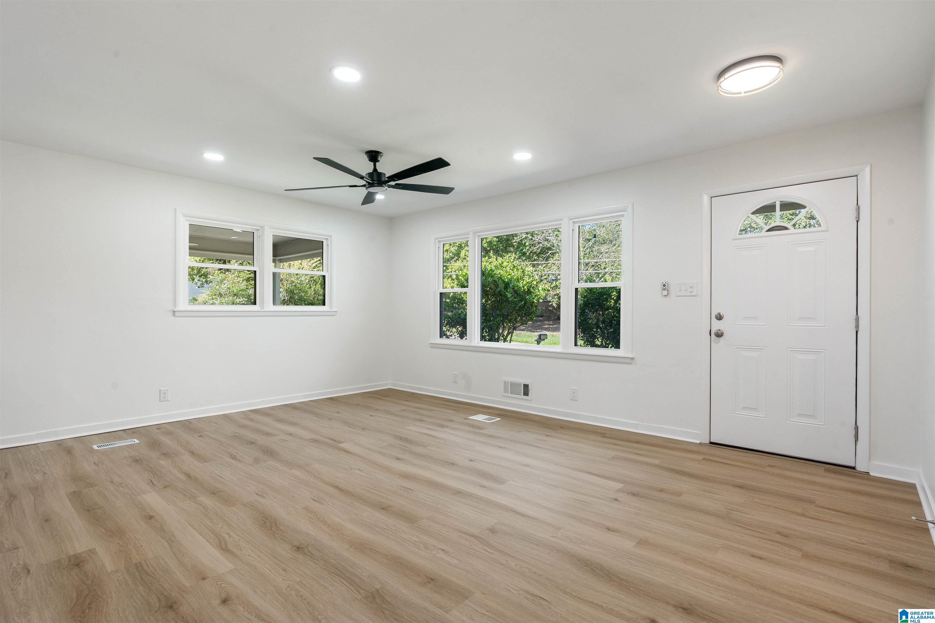 Photo 4 of Single family home for sale at 2513 7th Street NE, Center Point, AL 35215 | MLS# 21465394 | Listing updated on 2026-09-19