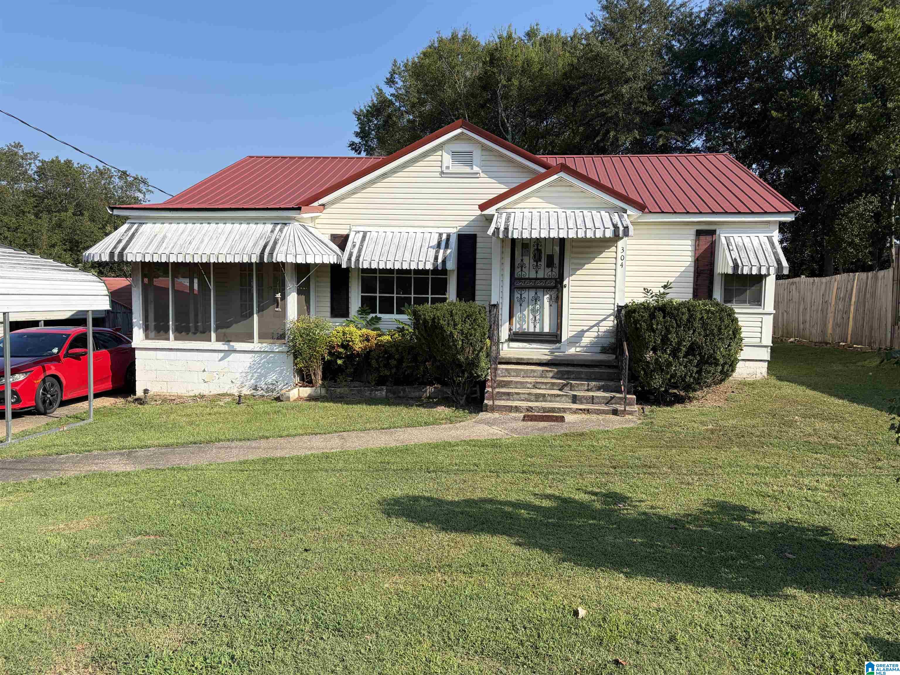 Single family home for sale at 304 Savage St, PIEDMONT, AL 36272 | MLS# 21465409