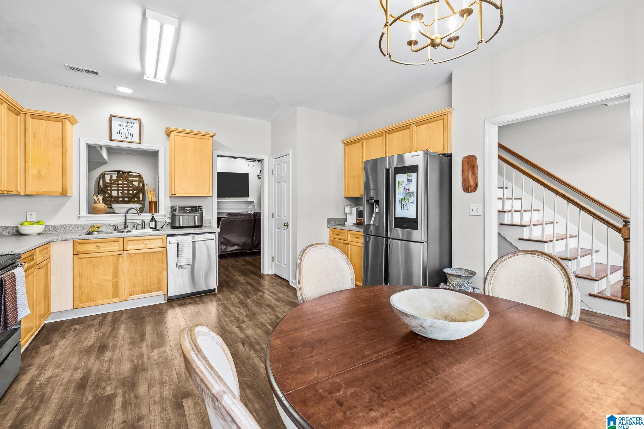 Photo 3 of Townhouse for sale at 630 Parkside Cir, Helena, AL 35080 | MLS# 21465420 | Listing updated on 2026-09-19
