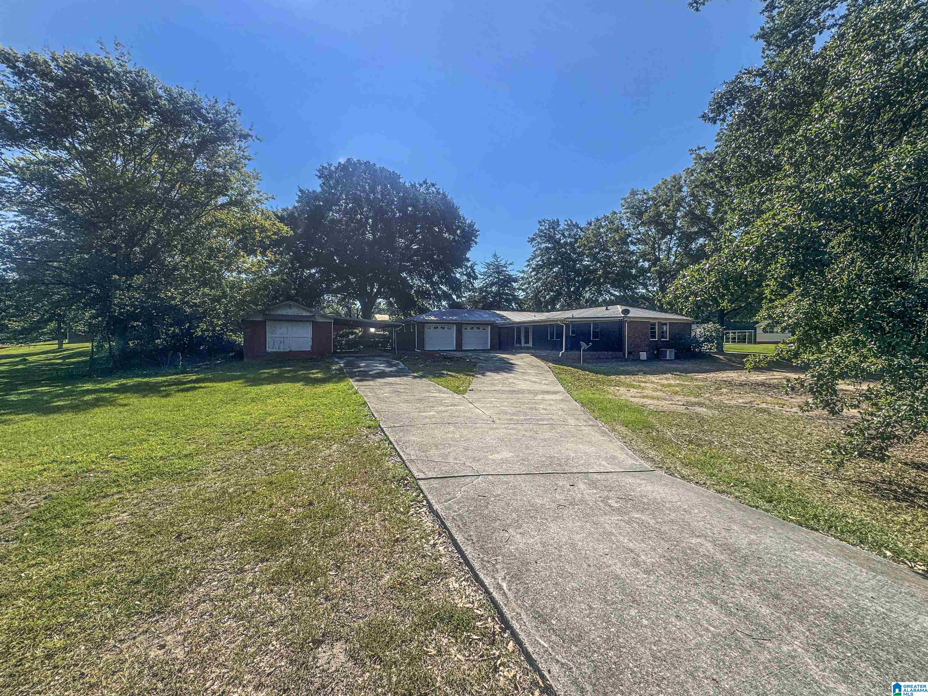 Photo 1 of Single family home for sale at 2521 W 14th Street, Anniston, AL 36201 | MLS# 21465425 | Listing updated on 2026-09-19