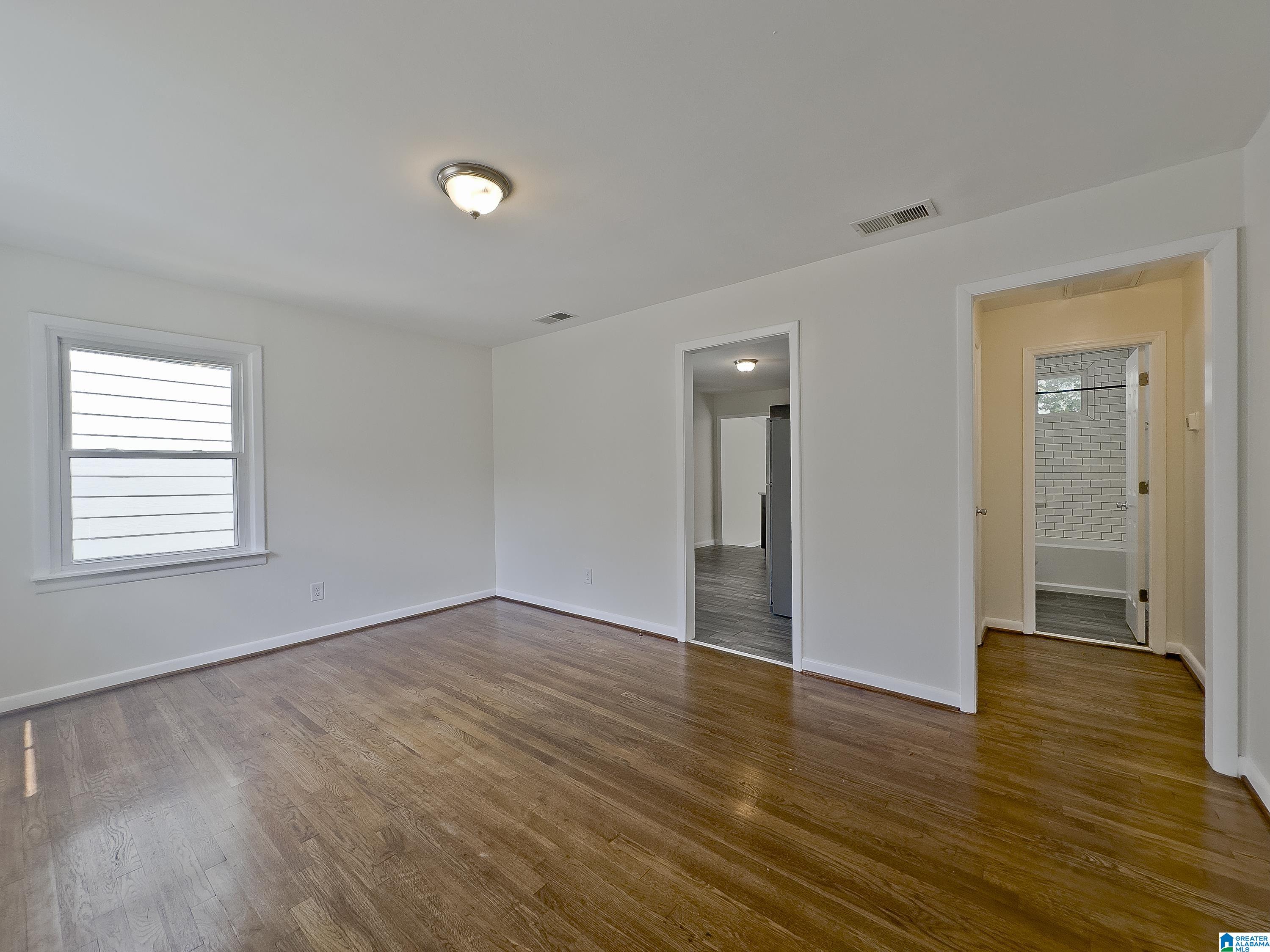 Photo 4 of Single family home for sale at 633 62nd Street, Birmingham, AL 35212 | MLS# 21465457 | Listing updated on 2026-09-19