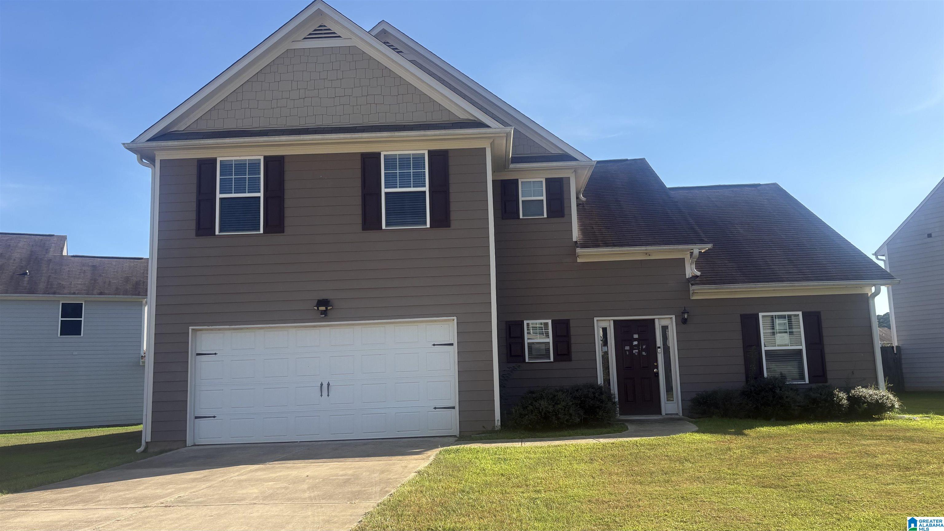 685 CLOVER CIRCLE