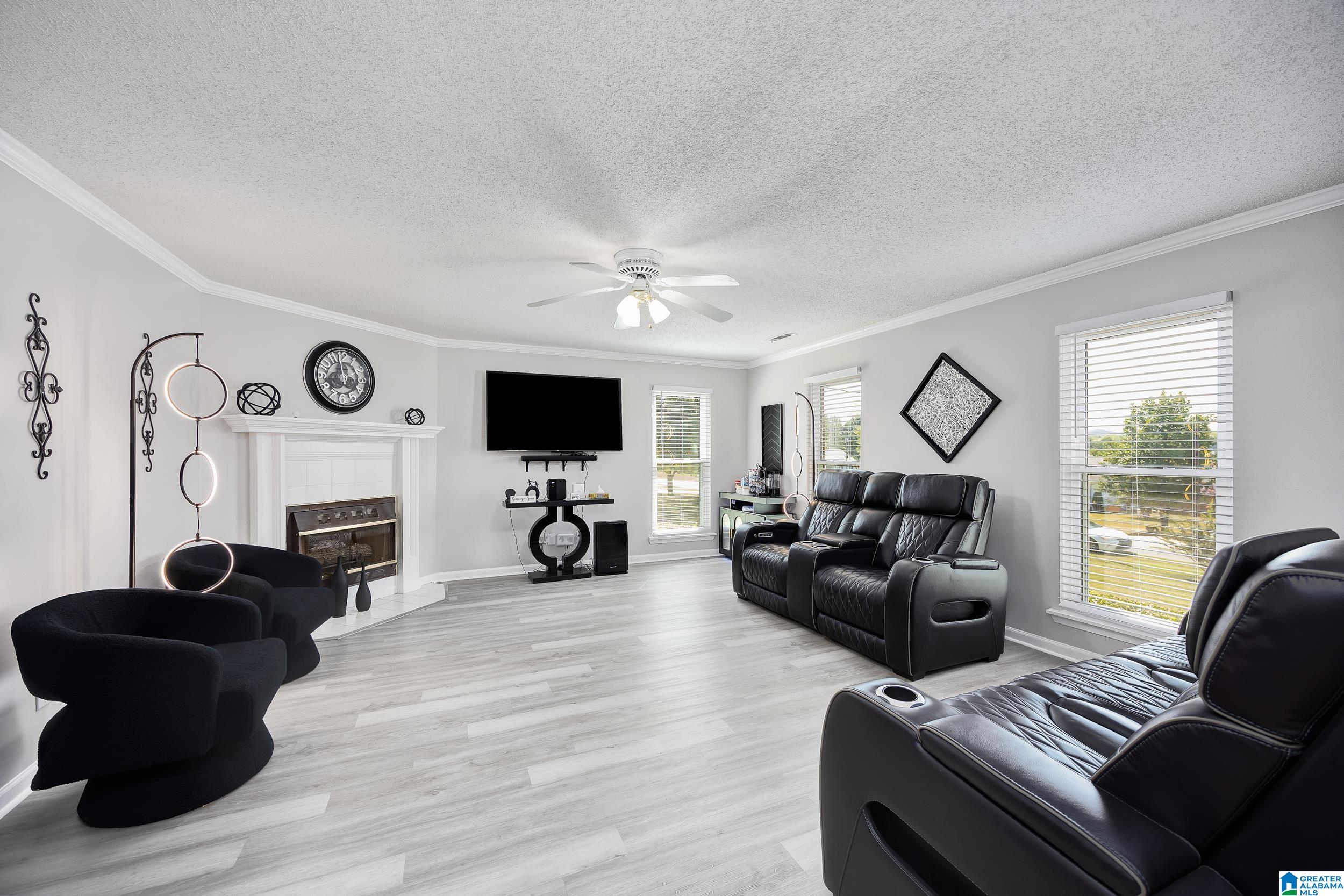 Photo 4 of Single family home for sale at 430 Meadowood Ave, Winfield, AL 35594 | MLS# 21465488 | Listing updated on 2026-09-20
