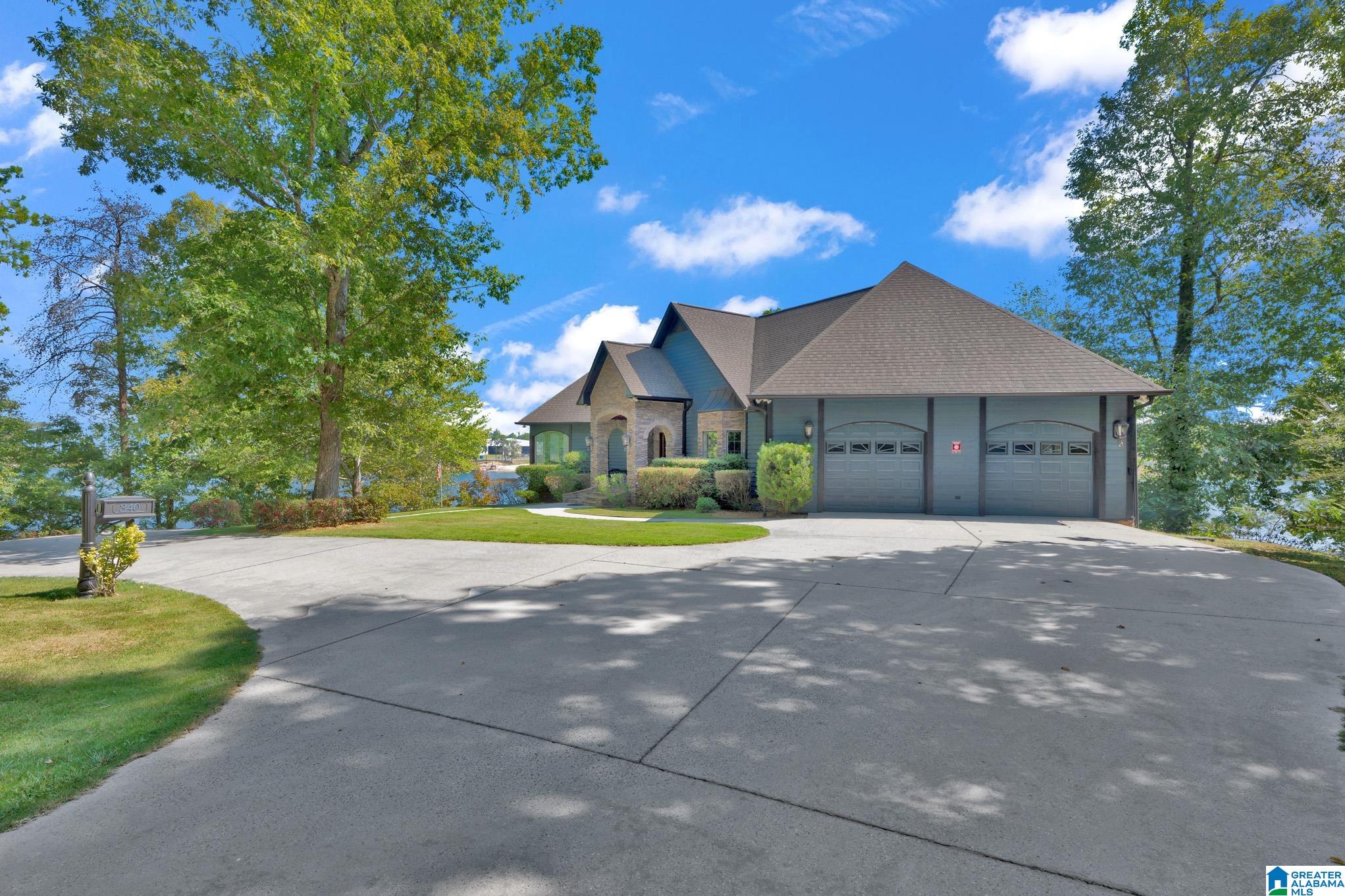 Photo 4 of Single family home for sale at 340 Lake Shore Ave, Jasper, AL 35503 | MLS# 21465496 | Listing updated on 2026-09-23