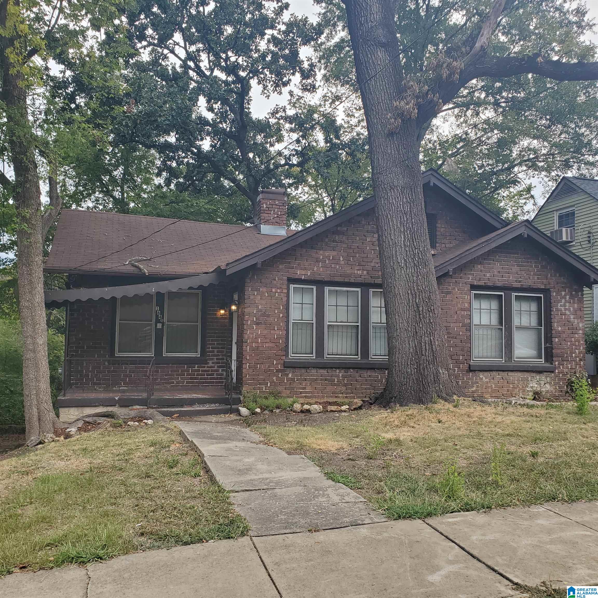 Single family home for sale at 1640 Graymont Ave W, BIRMINGHAM, AL 35208 | MLS# 21465508