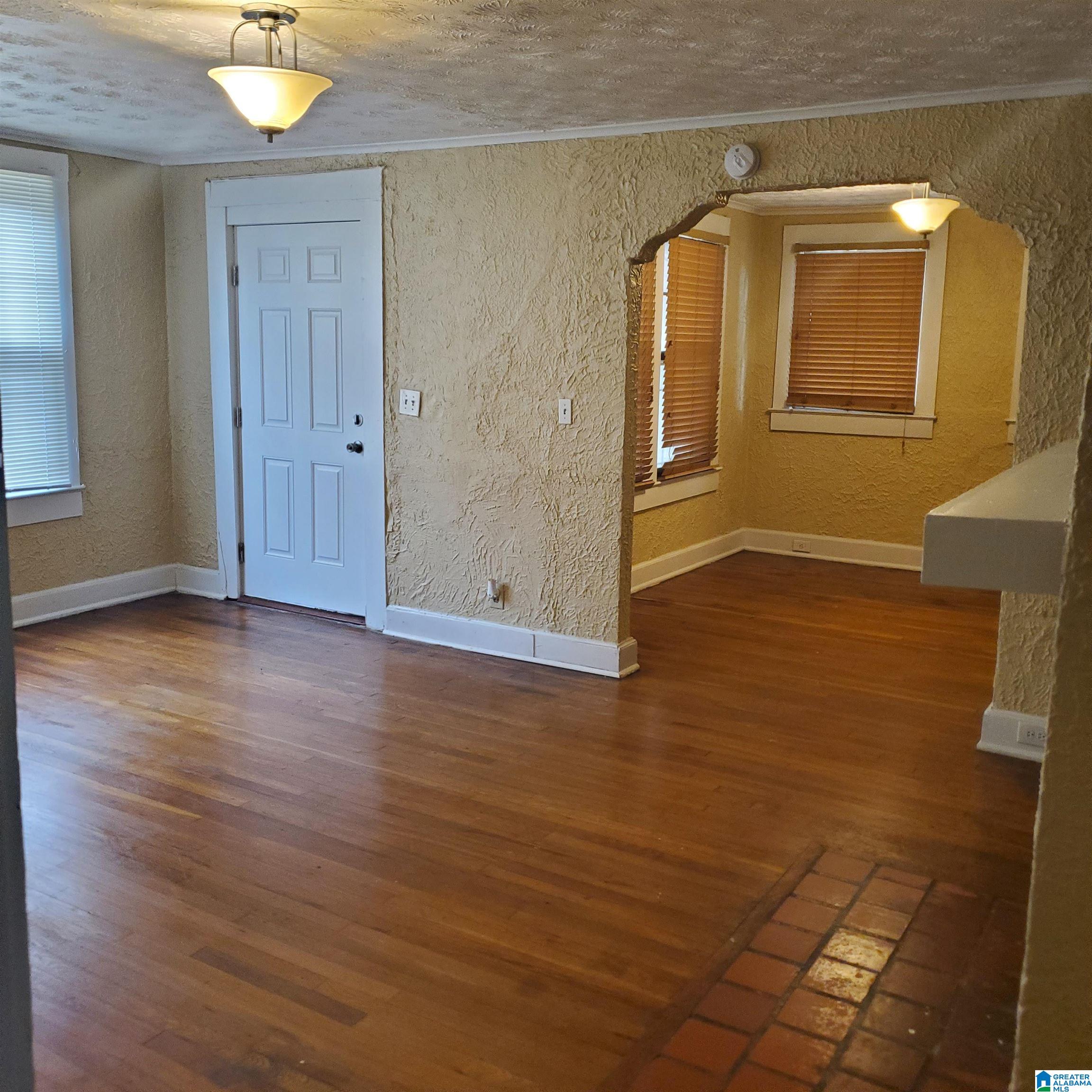 Photo 2 of Single family home for sale at 1640 Graymont Ave W, Birmingham, AL 35208 | MLS# 21465508 | Listing updated on 2026-09-20