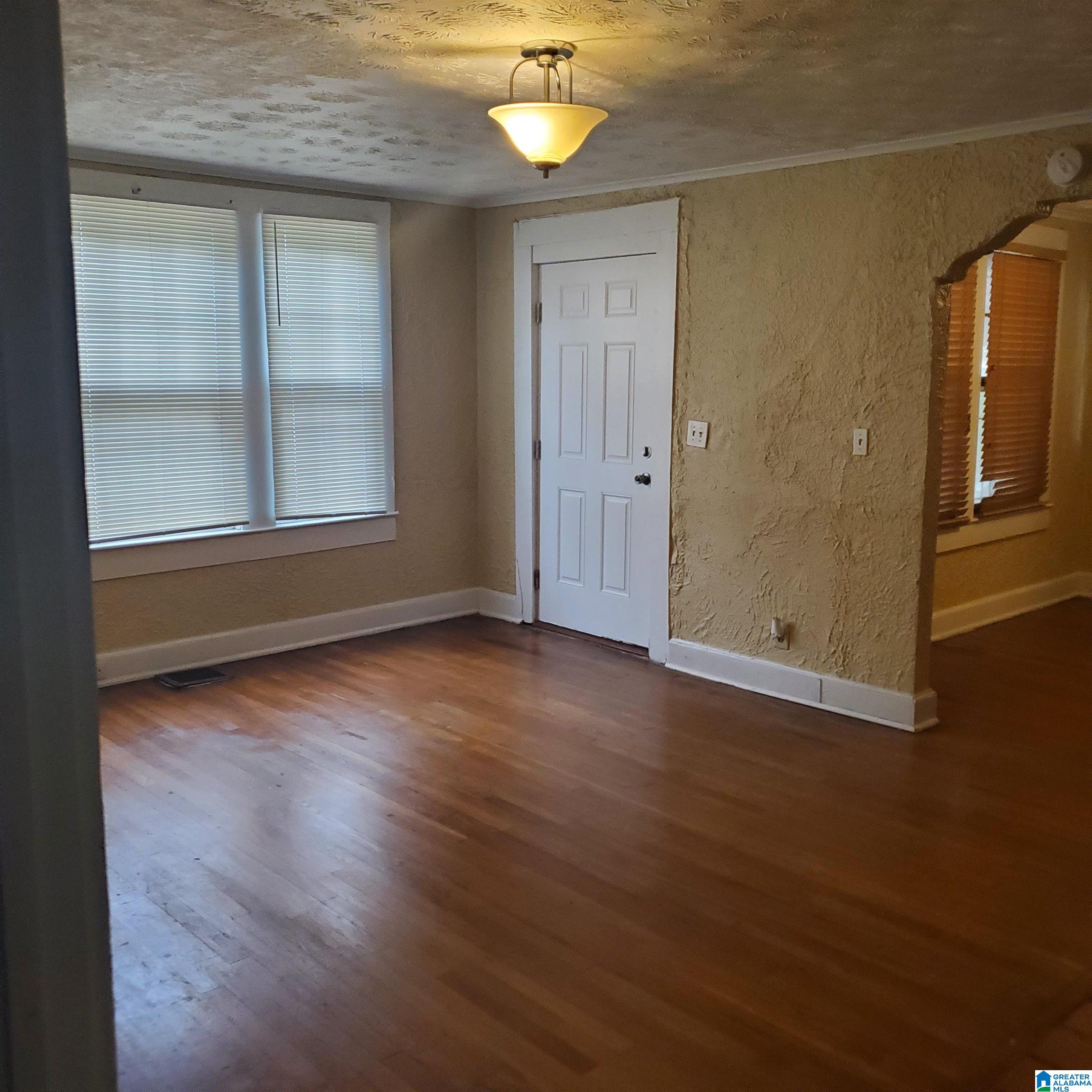 Photo 4 of Single family home for sale at 1640 Graymont Ave W, Birmingham, AL 35208 | MLS# 21465508 | Listing updated on 2026-09-20