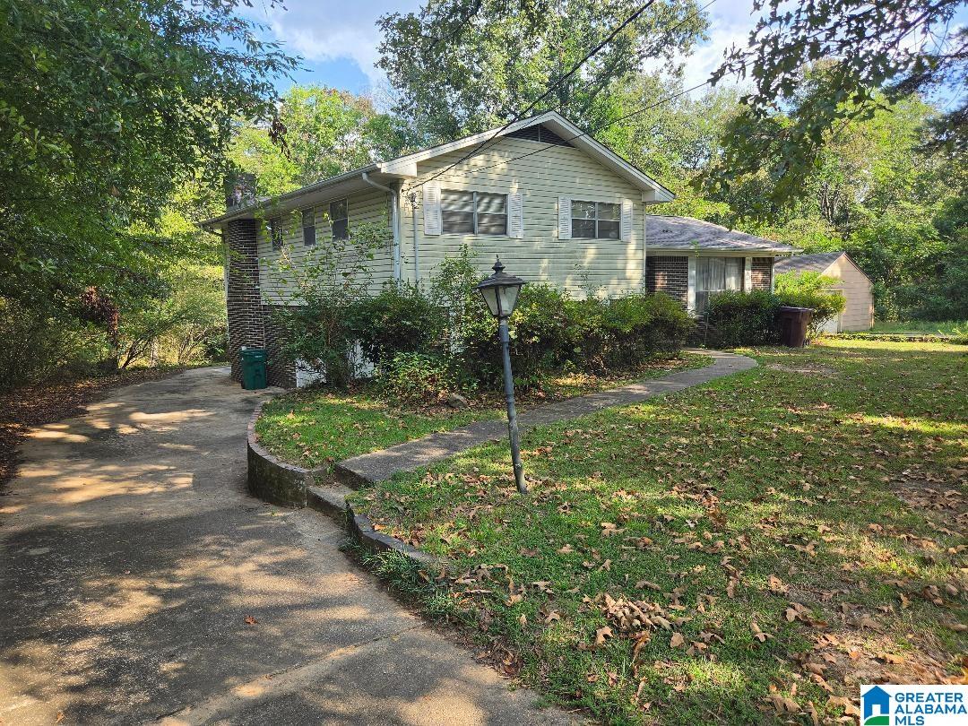 Photo 2 of Single family home for sale at 633 4th Court, Pleasant Grove, AL 35127 | MLS# 21465509 | Listing updated on 2026-09-19