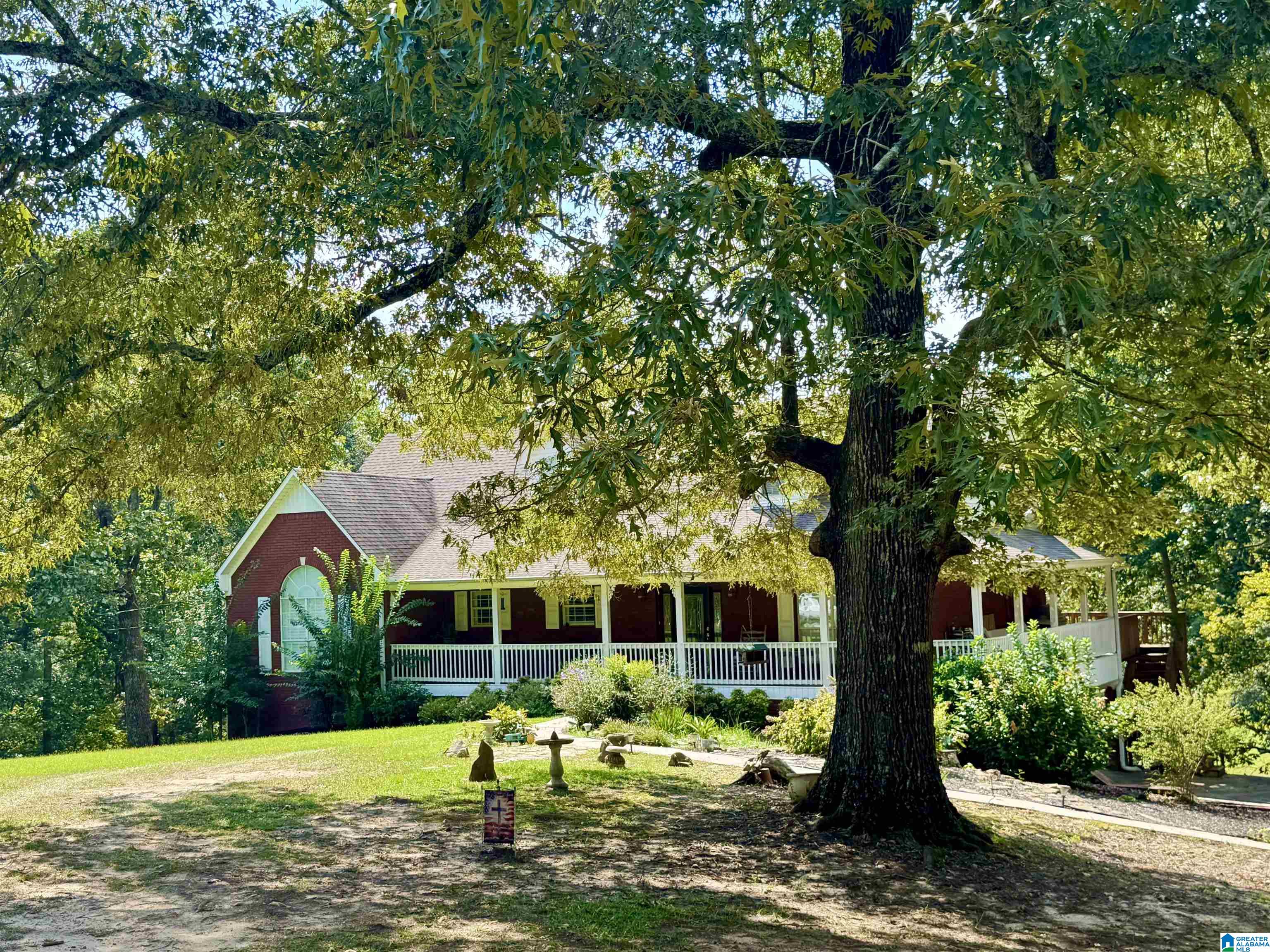 Photo 4 of Single family home for sale at 180 Forest Cir, Warrior, AL 35180 | MLS# 21465518 | Listing updated on 2026-10-03
