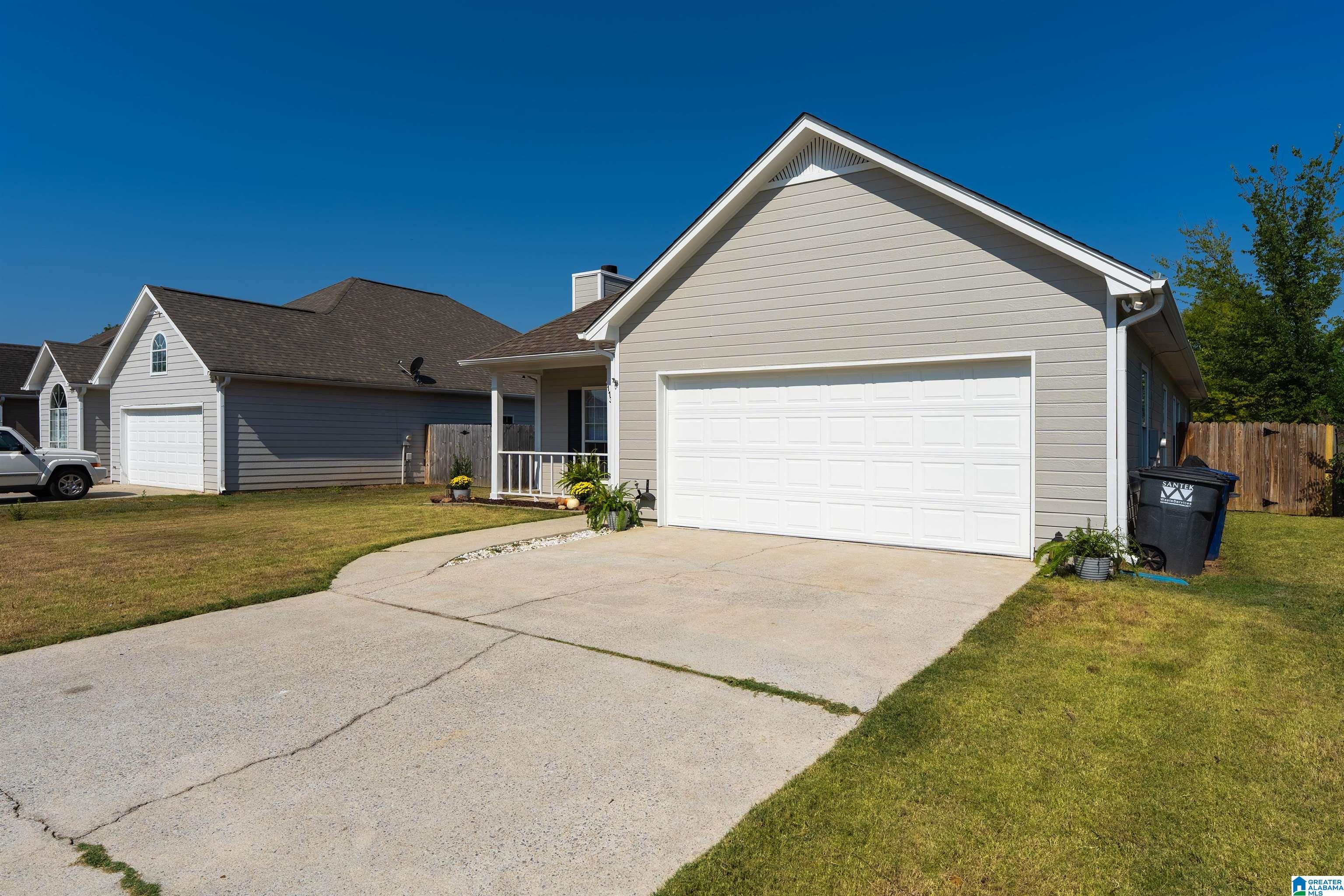 Photo 3 of Single family home for sale at 1134 Amberley Woods Dr, Helena, AL 35080 | MLS# 21465519 | Listing updated on 2026-09-20