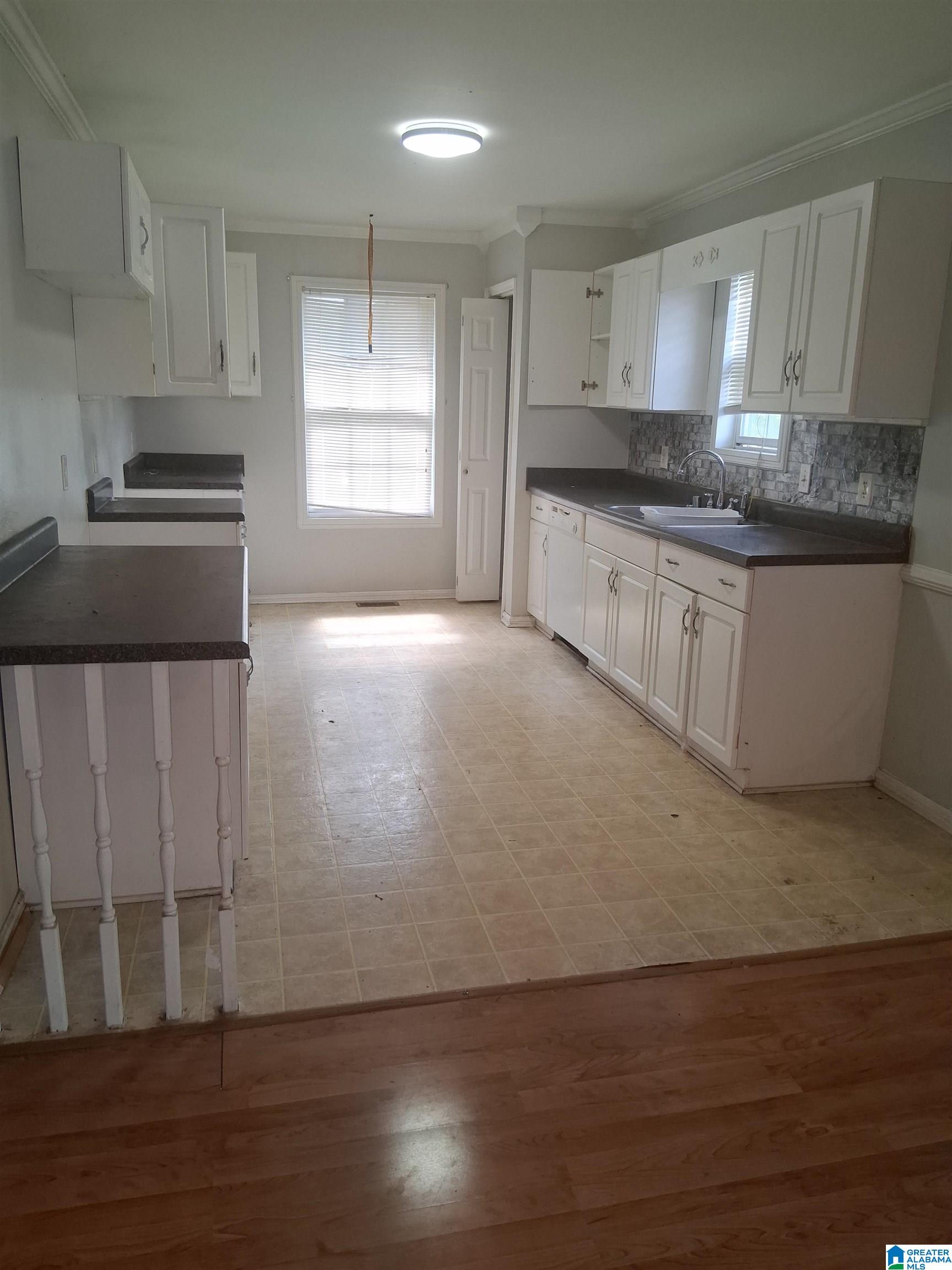 Photo 3 of Single family home for sale at 7910 7th Court S, Birmingham, AL 35206 | MLS# 21465532 | Listing updated on 2026-09-20