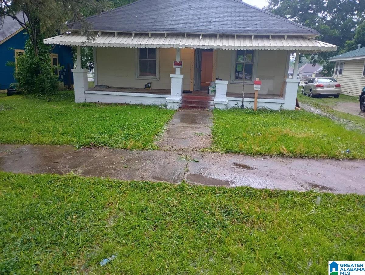 Single family home for sale at 1614 Gurnee Ave, ANNISTON, AL 36201 | MLS# 21465592