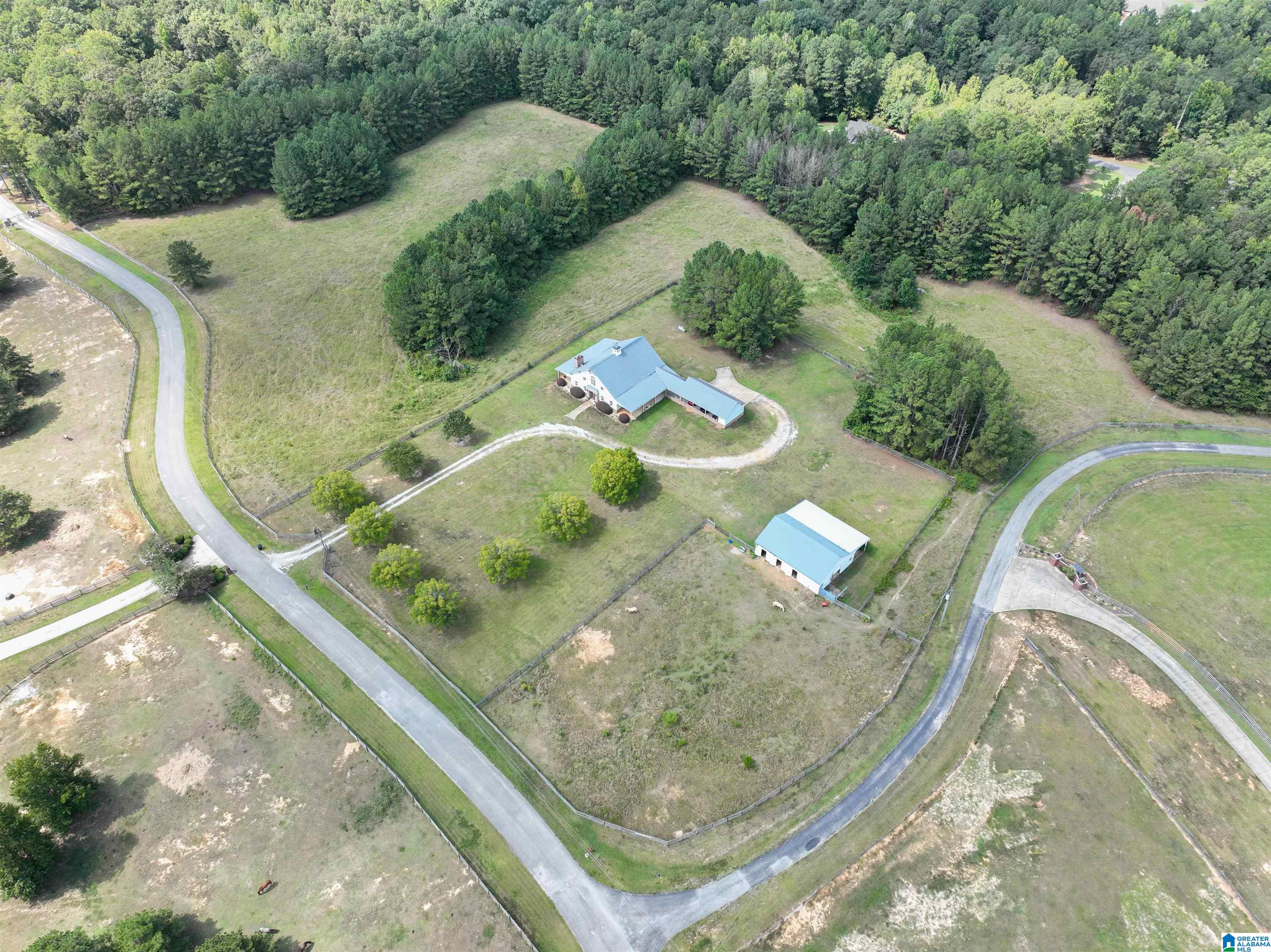 Photo 2 of Single family home for sale at 123 Shire Valley Farms, Columbiana, AL 35051 | MLS# 21465603 | Listing updated on 2026-09-21