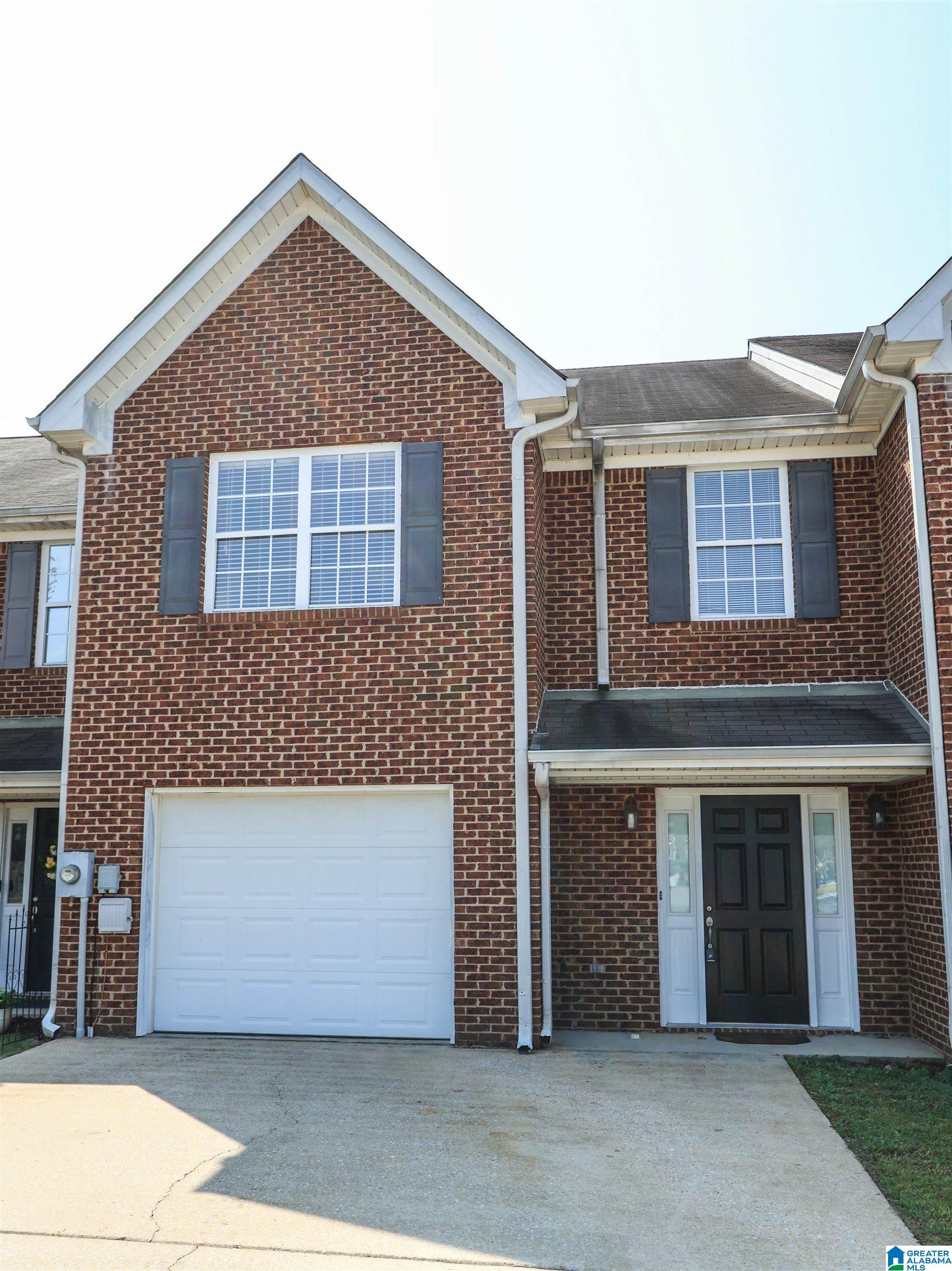2056 QUEENS COURT