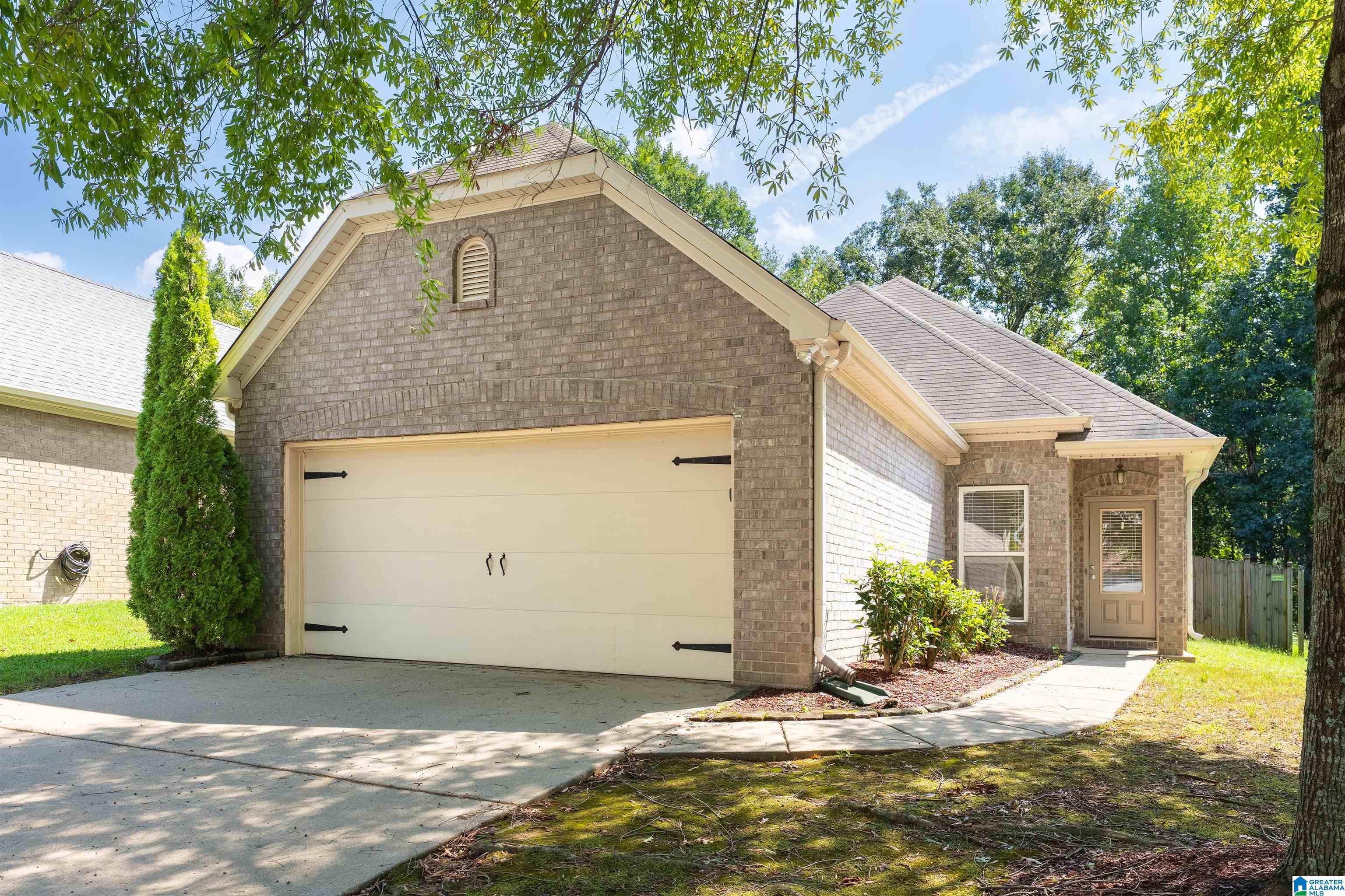 Single family home for sale at 273 Oxmoor Pl, BIRMINGHAM, AL 35211 | MLS# 21465857