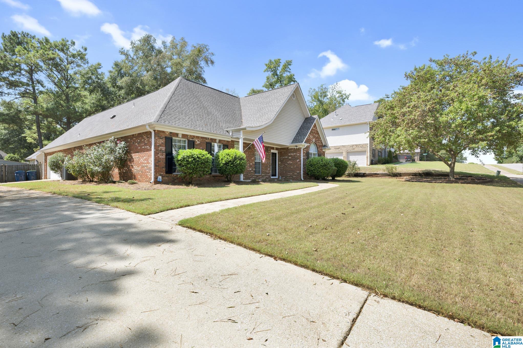 155 CHINABERRY LANE