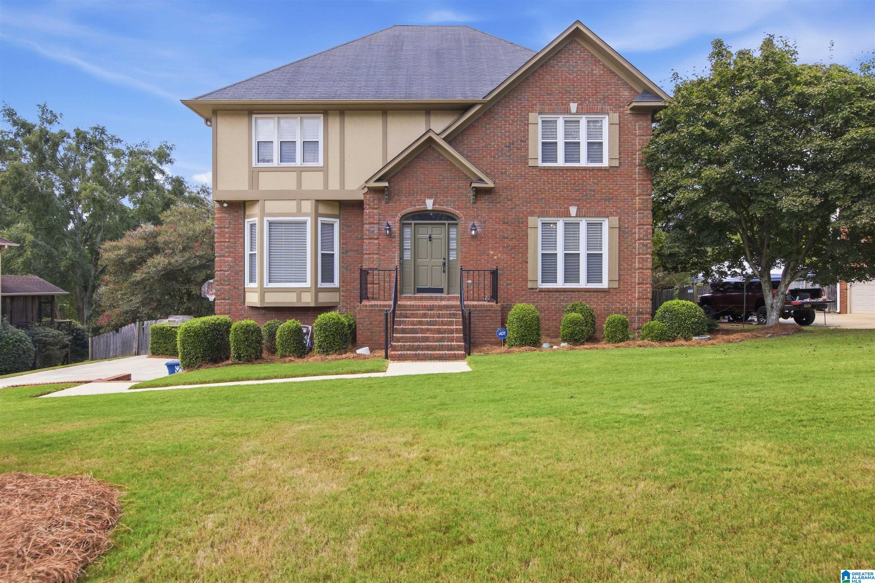Single family home for sale at 1952 Cahaba Crst Dr, BIRMINGHAM, AL 35242 | MLS# 21465883