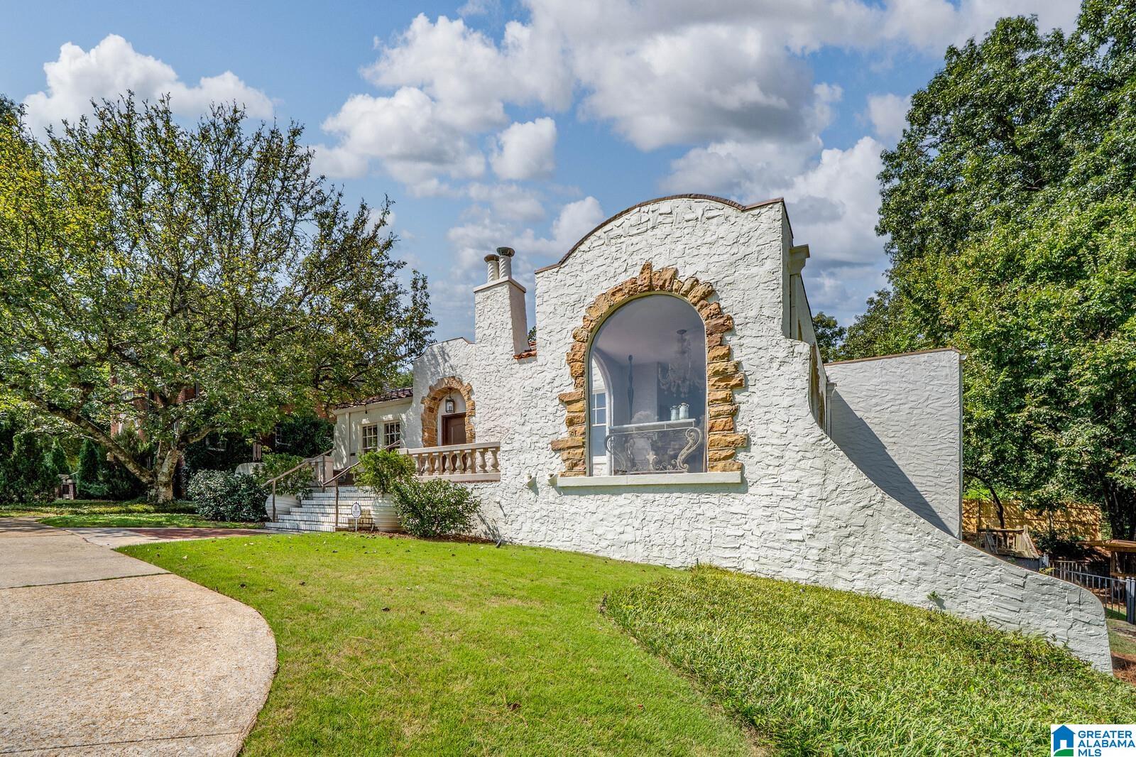 Photo 3 of Single family home for sale at 3110 Carlisle Rd, Birmingham, AL 35213 | MLS# 21466069 | Listing updated on 2026-09-29