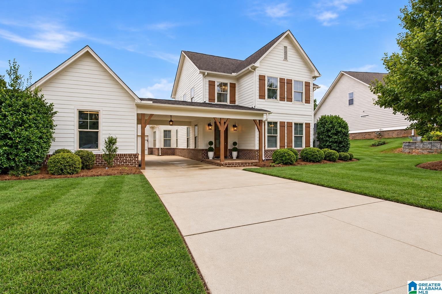 Photo 1 of Single family home for sale at 435 Lake Ridge Dr, Trussville, AL 35173 | MLS# 21466148 | Listing updated on 2026-10-22