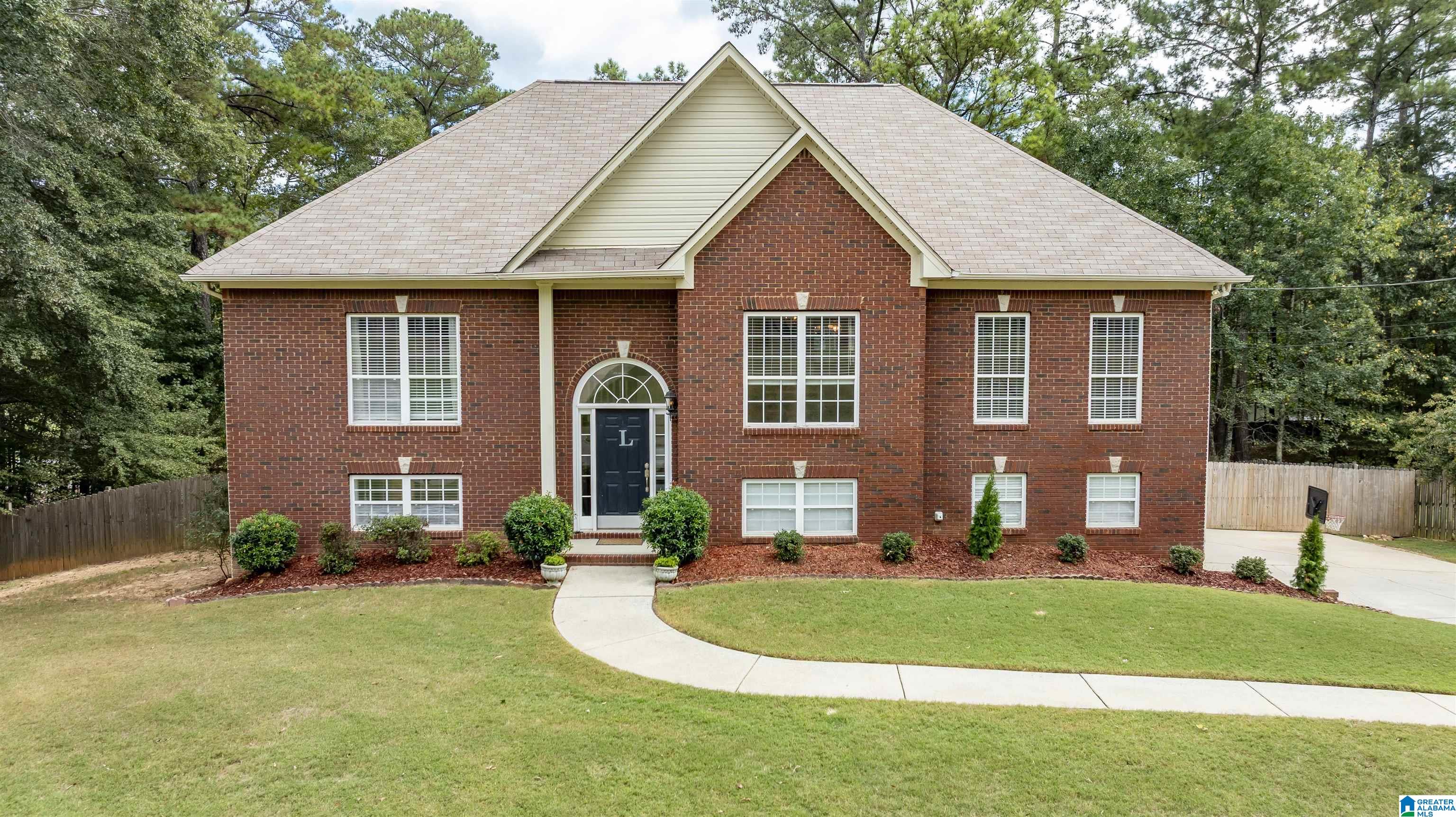 Photo 1 of Single family home for sale at 144 Woodbury Dr, Sterrett, AL 35147 | MLS# 21466158 | Listing updated on 2026-10-19