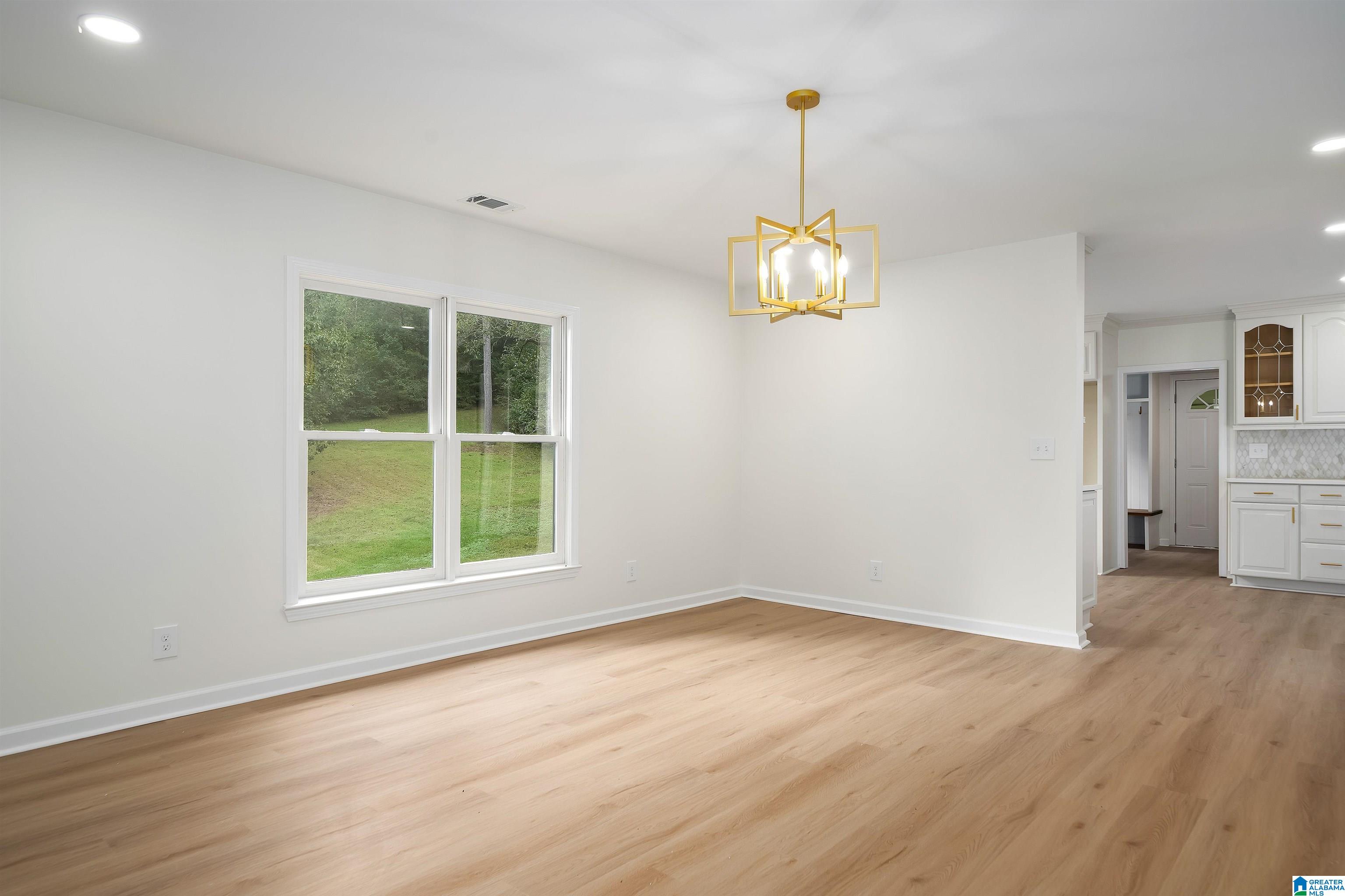 Photo 2 of Single family home for sale at 2701 Eastern Valley Rd, Leeds, AL 35094 | MLS# 21466220 | Listing updated on 2026-09-29