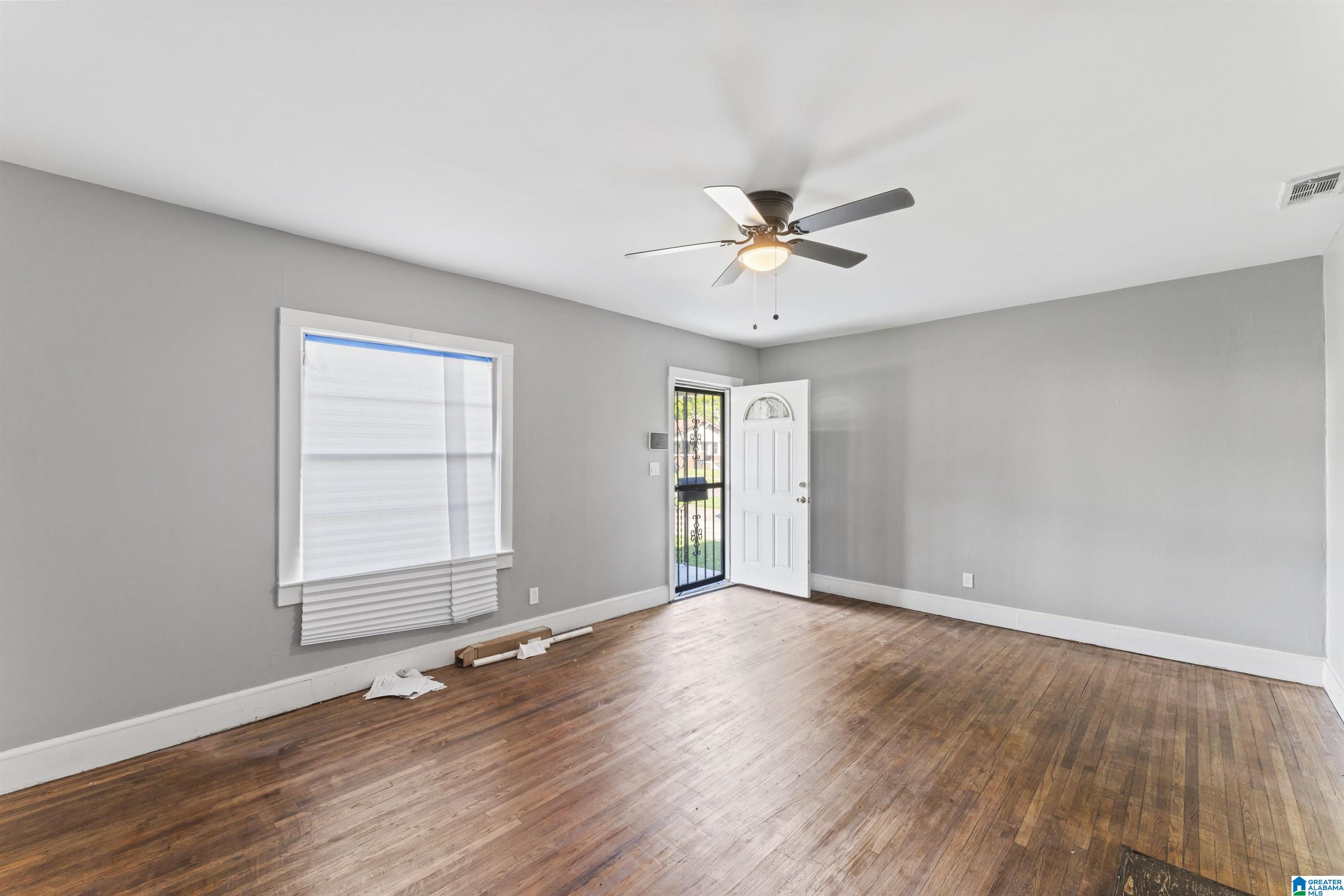 Photo 4 of Single family home for sale at 4645 Ave U, Birmingham, AL 35208 | MLS# 21466246 | Listing updated on 2026-09-29