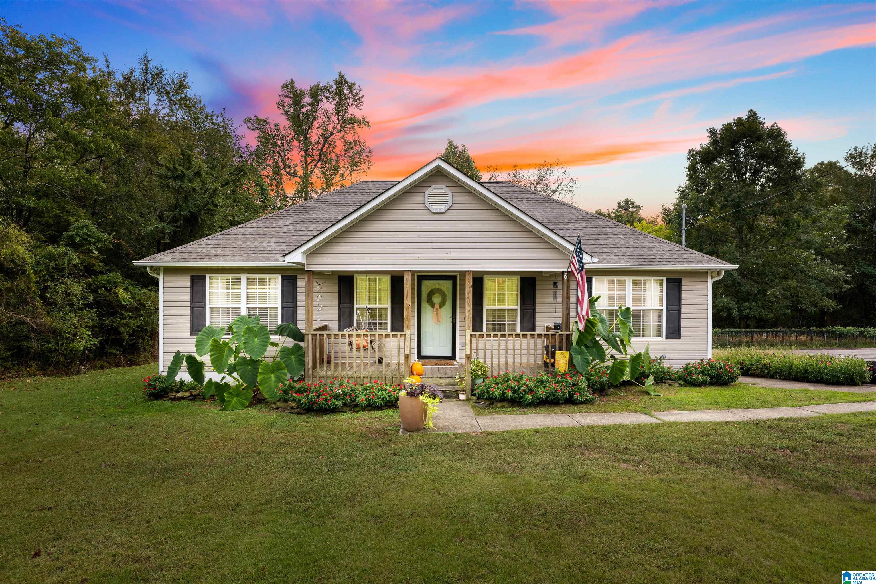 Single family home for sale at 102 Wet Cat Rd, HAYDEN, AL 35079 | MLS# 21466295