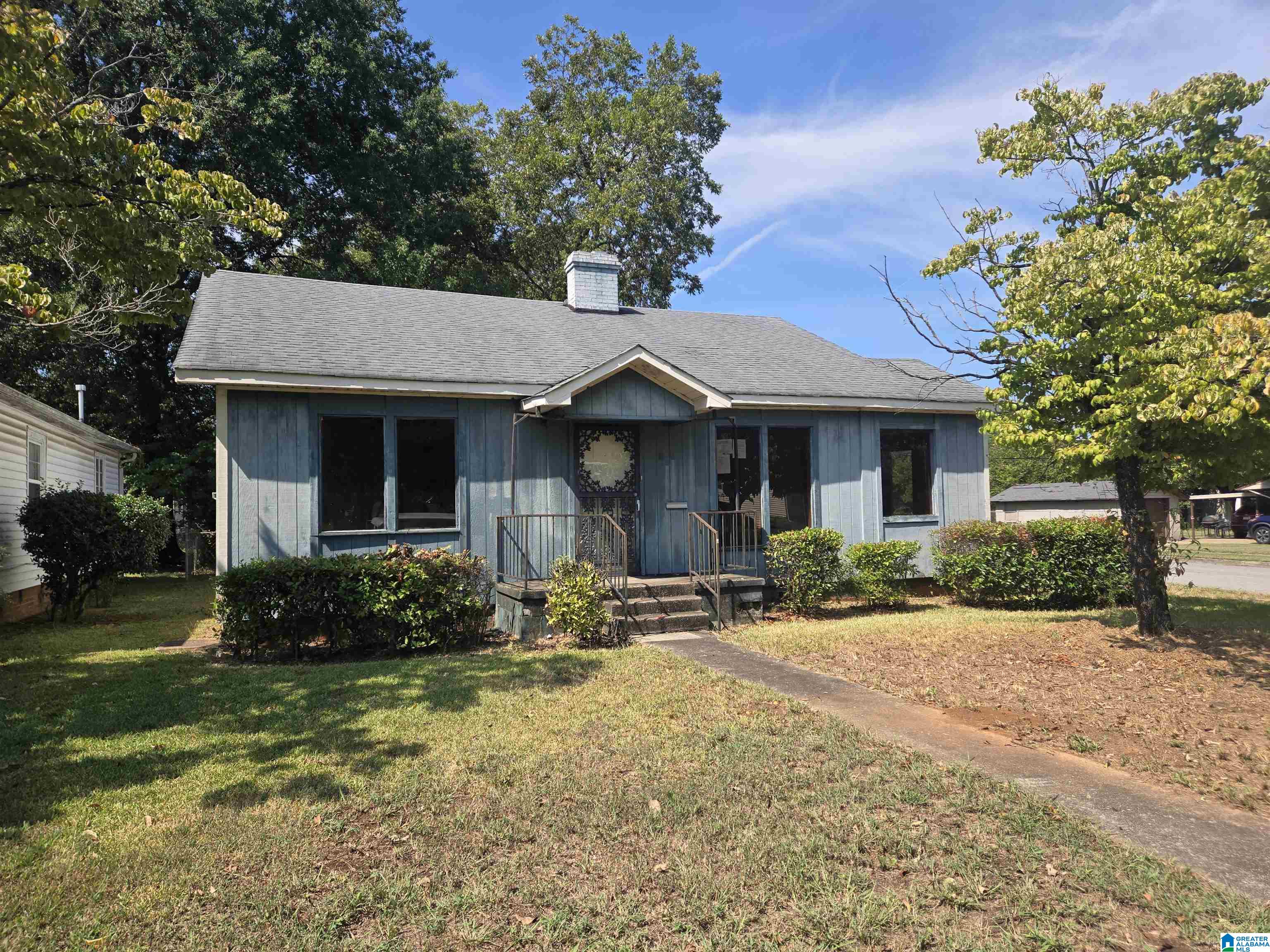 Single family home for sale at 800 Center Pl SW, BIRMINGHAM, AL 35211 | MLS# 21466304