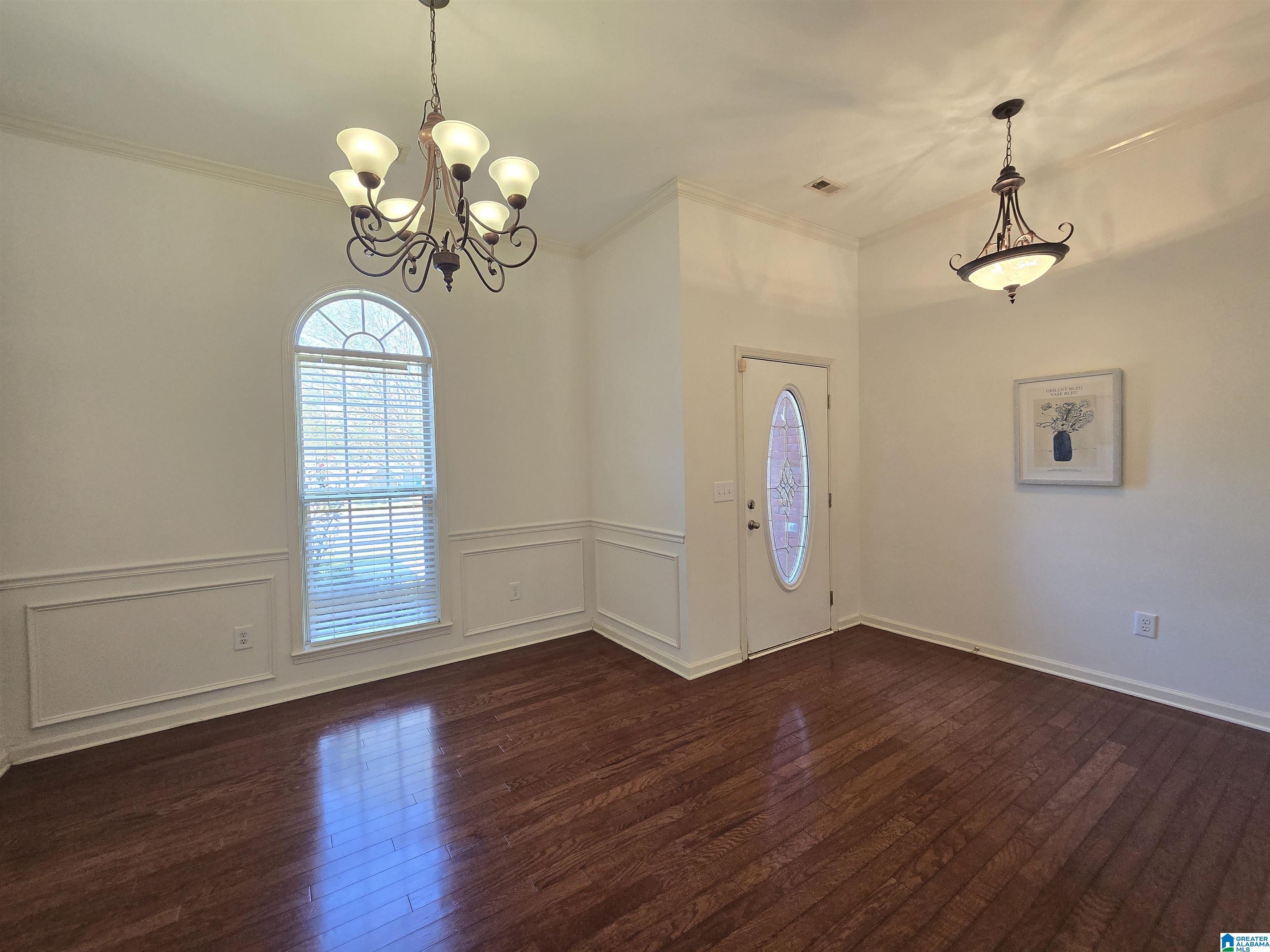 Photo 4 of Single family home for sale at 1432 Primrose Ln, Hoover, AL 35244 | MLS# 21466328 | Listing updated on 2026-10-01