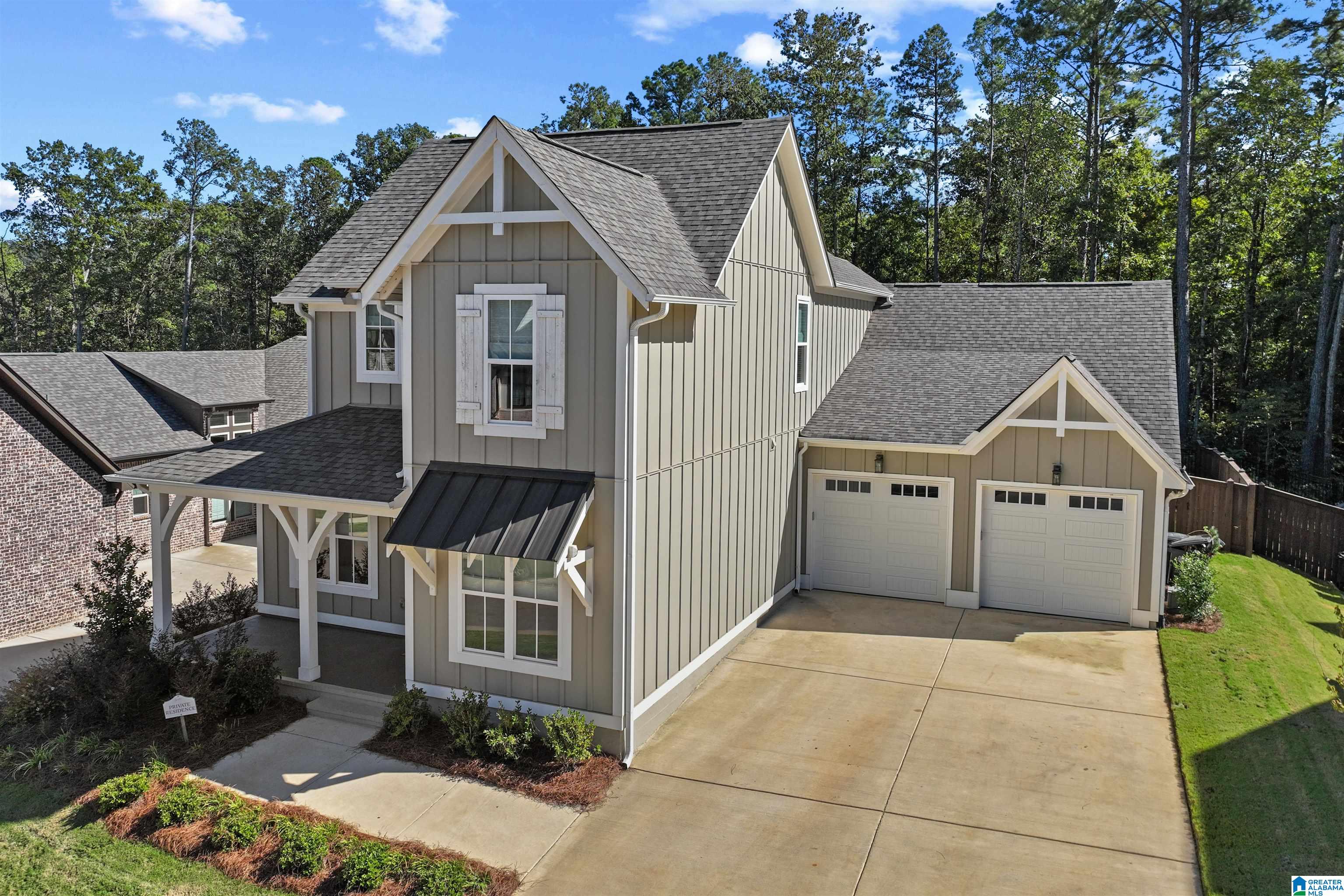 Photo 3 of Single family home for sale at 1546 Olivewood Dr, Hoover, AL 35244 | MLS# 21466334 | Listing updated on 2026-10-01