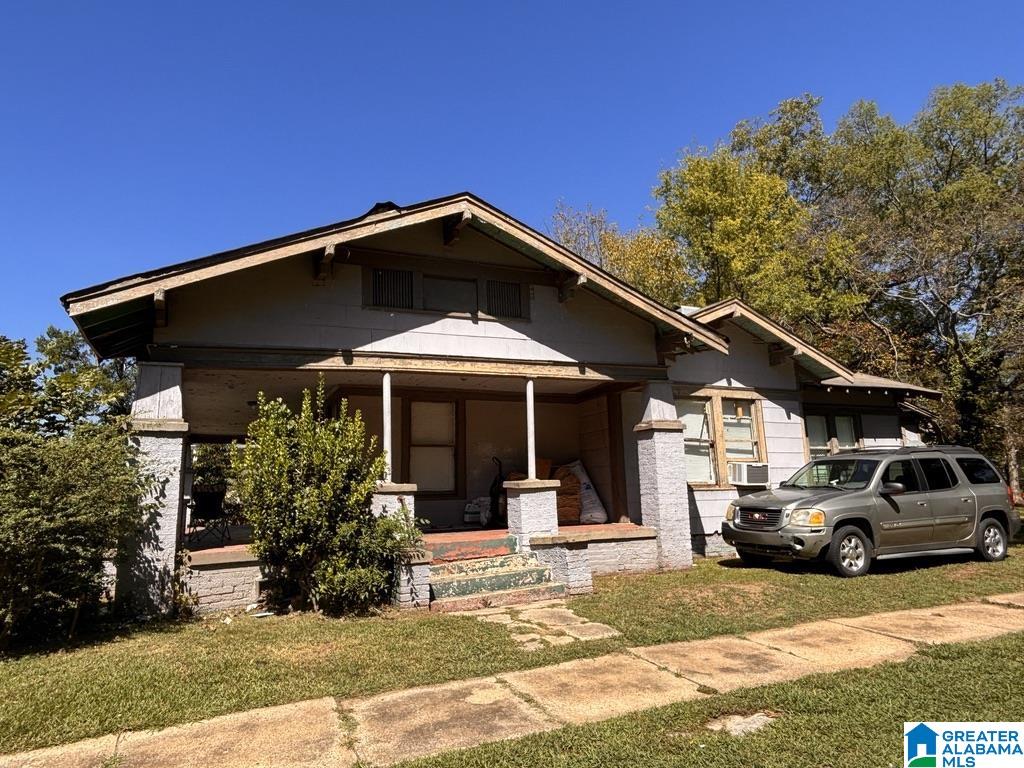 Single family home for sale at 331 12th Street SW, BIRMINGHAM, AL 35211 | MLS# 21466339