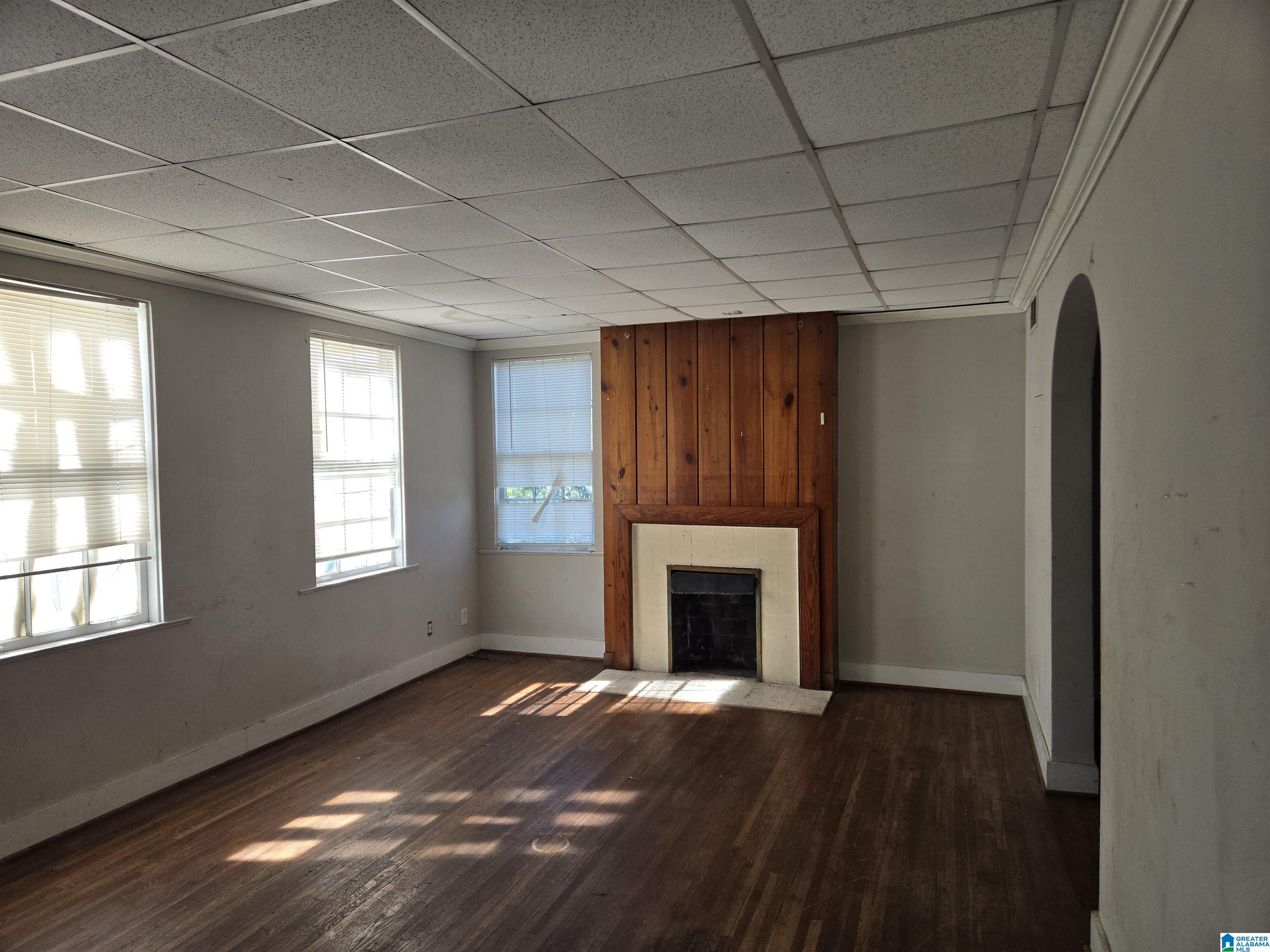 Photo 4 of Single family home for sale at 2621 20th Pl Ensley, Birmingham, AL 35208 | MLS# 21466394 | Listing updated on 2026-09-30