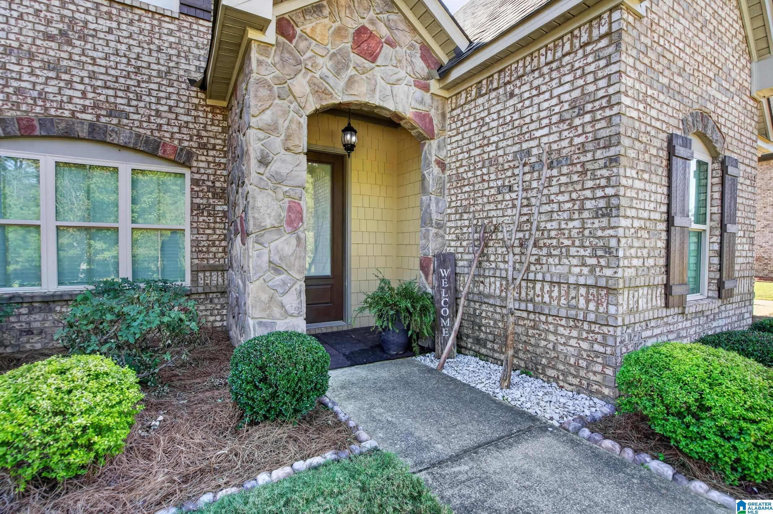 Photo 2 of Single family home for sale at 1177 Chelsea Park Trl, Chelsea, AL 35043 | MLS# 21466401 | Listing updated on 2026-10-16