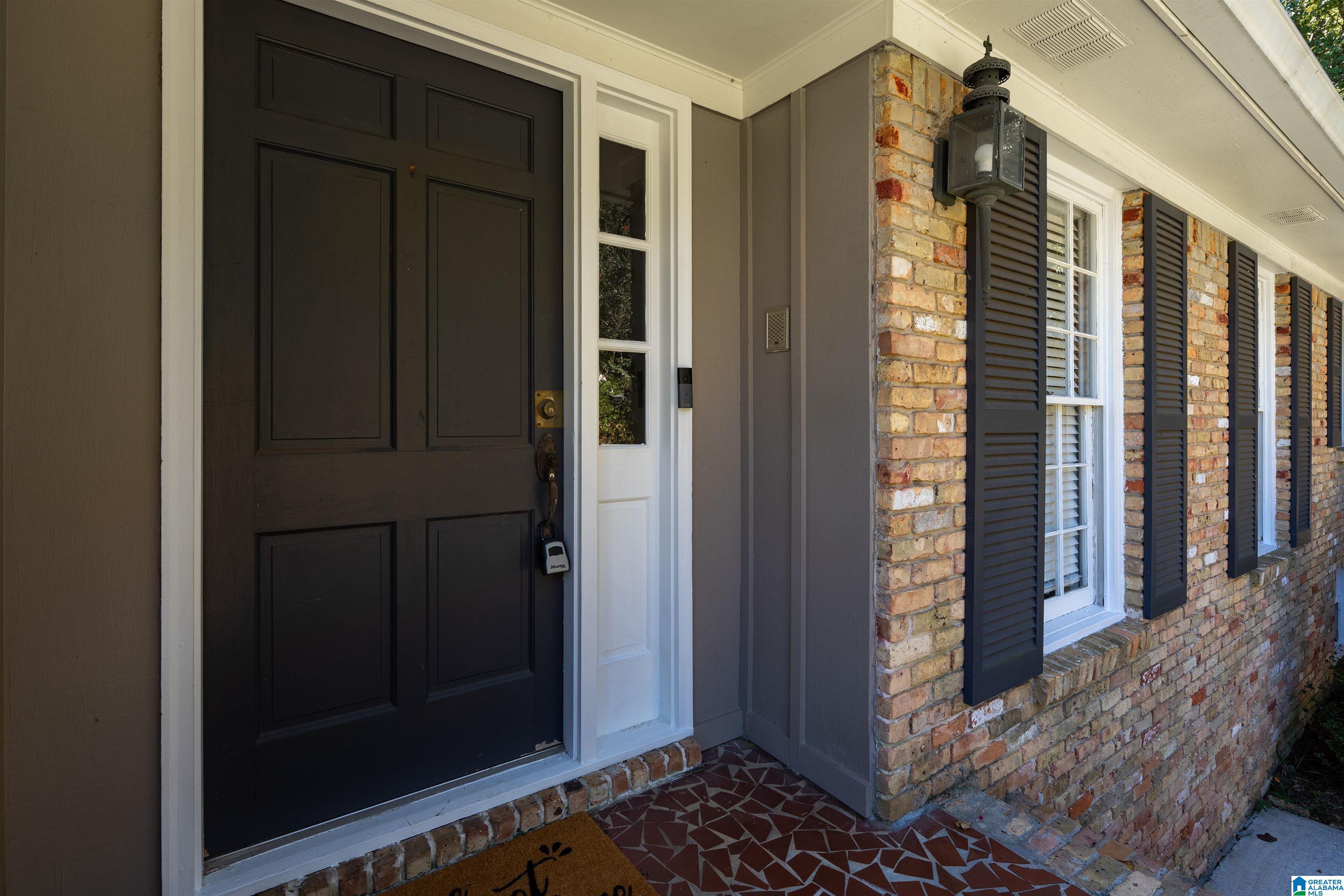 Photo 2 of Single family home for sale at 2217 Garland Dr, Vestavia Hills, AL 35216 | MLS# 21466438 | Listing updated on 2026-10-05