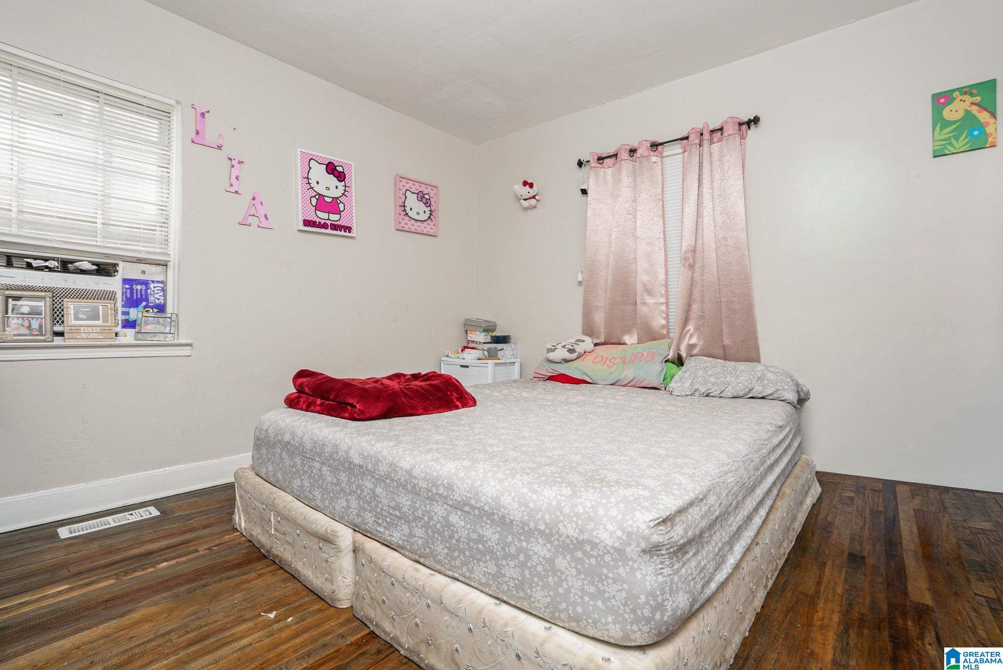 Photo 4 of Single family home for sale at 5805 Avenue N, Birmingham, AL 35228 | MLS# 21466453 | Listing updated on 2026-10-01
