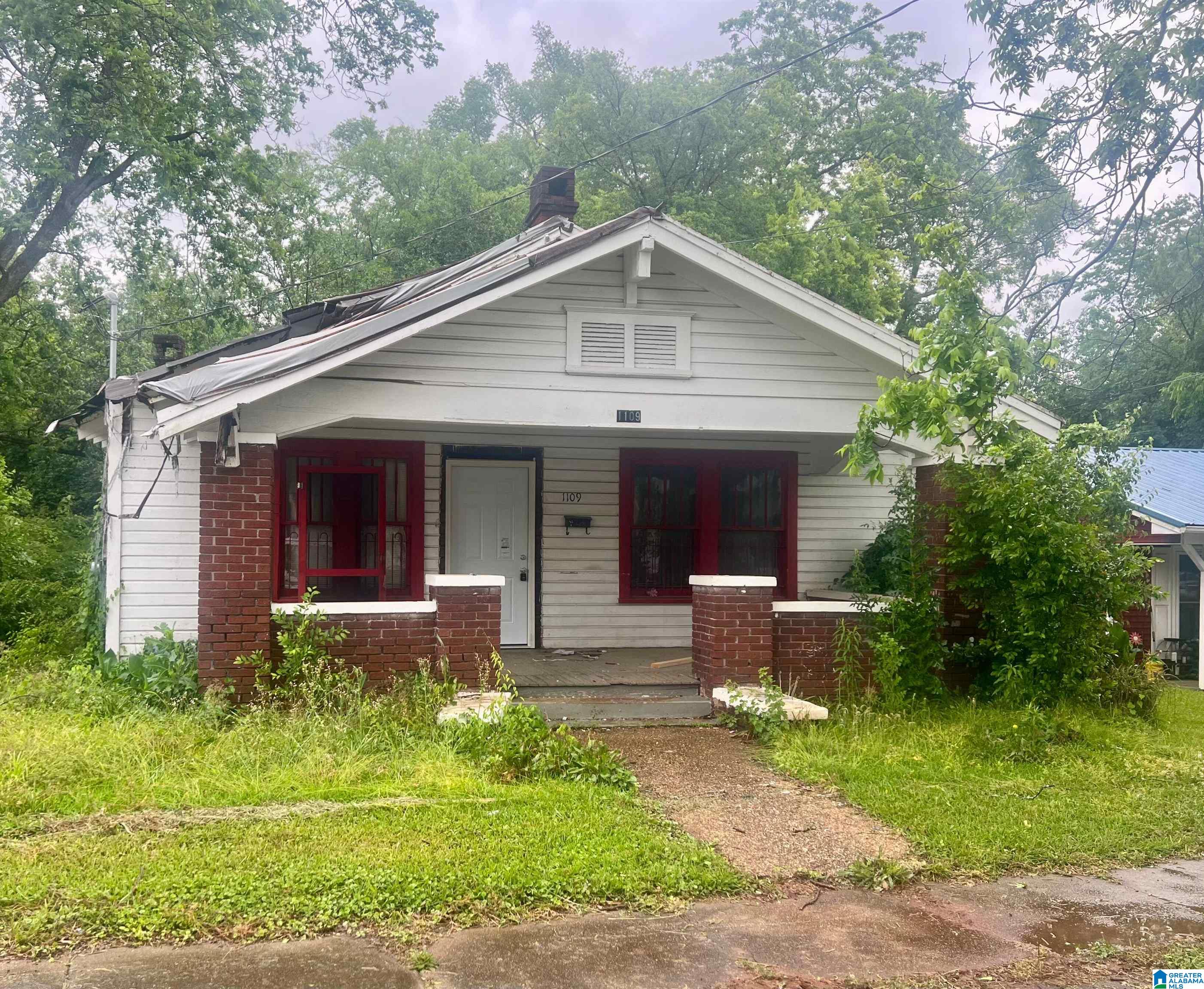Photo 1 of Single family home for sale at 1109 14th Place, Birmingham, AL 35211 | MLS# 21466482 | Listing updated on 2026-10-01