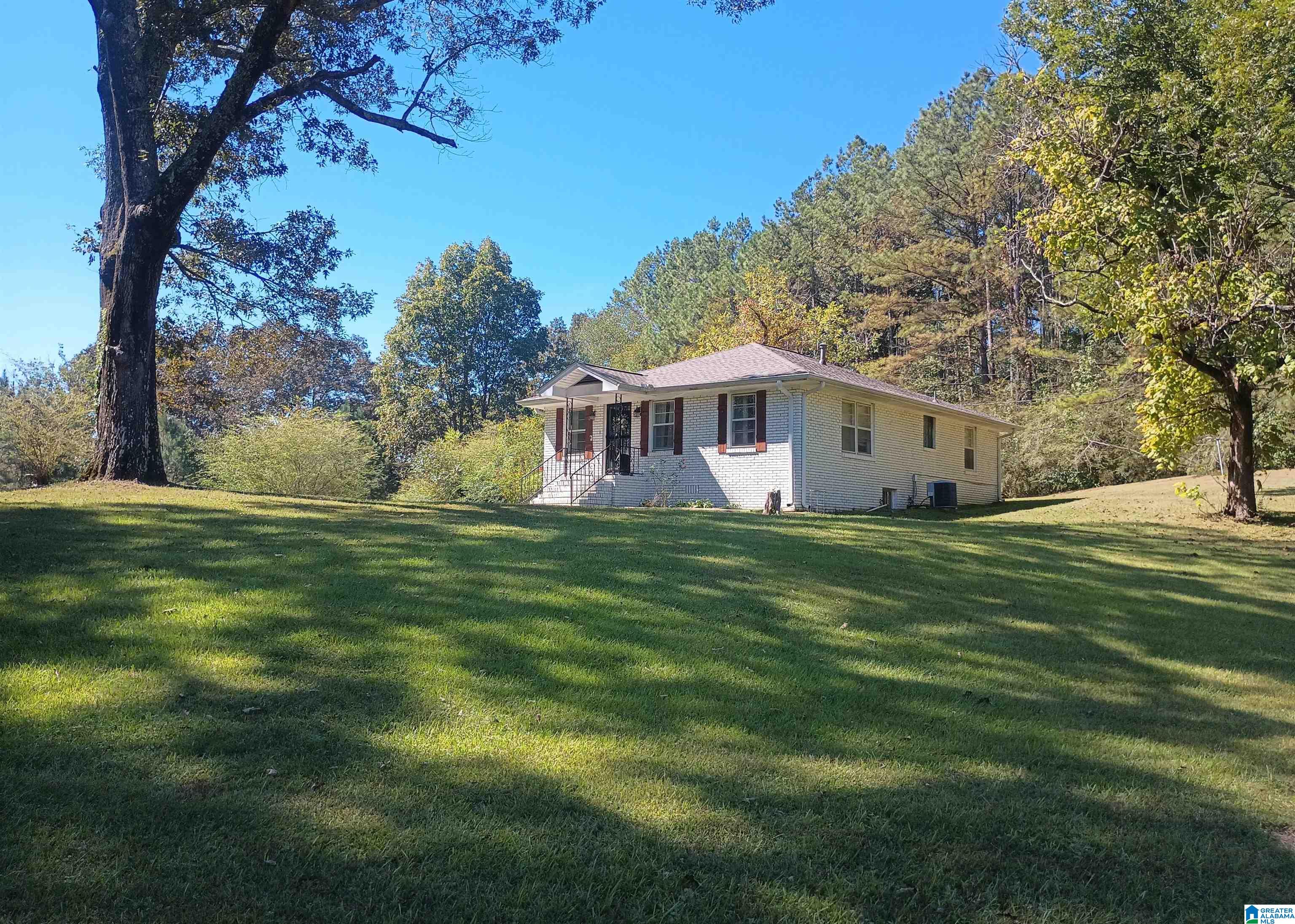 Photo 1 of Single family home for sale at 2001 Chenoor Rd, Birmingham, AL 35217 | MLS# 21466504 | Listing updated on 2026-10-01