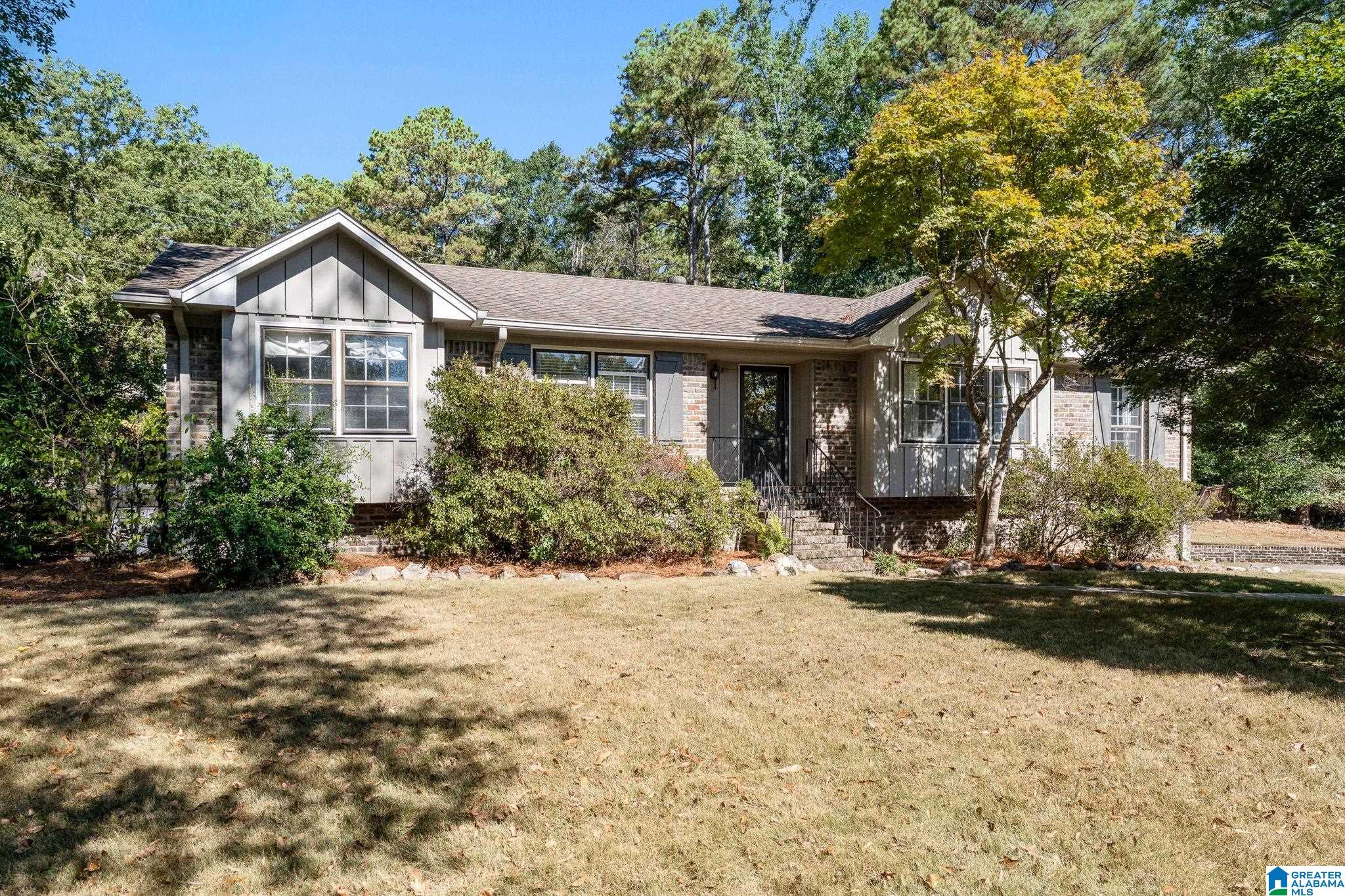 Photo 1 of Sale Pending at 2718 Altadena Lake Dr, Vestavia, AL 35243 | MLS# 21466530 | Listing updated on 2026-10-20
