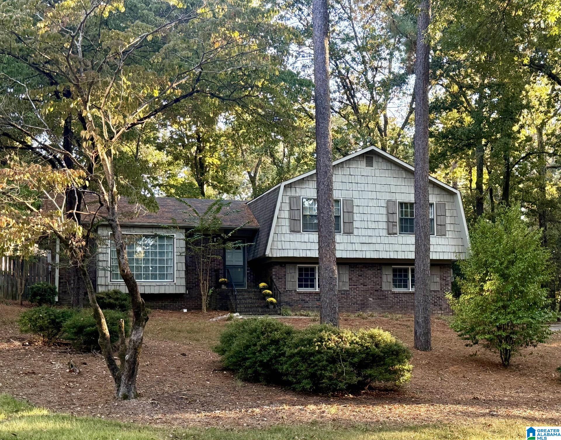 Photo 1 of Single family home for sale at 3301 Shetland Tr, Birmingham, AL 35242 | MLS# 21466536 | Listing updated on 2026-10-02