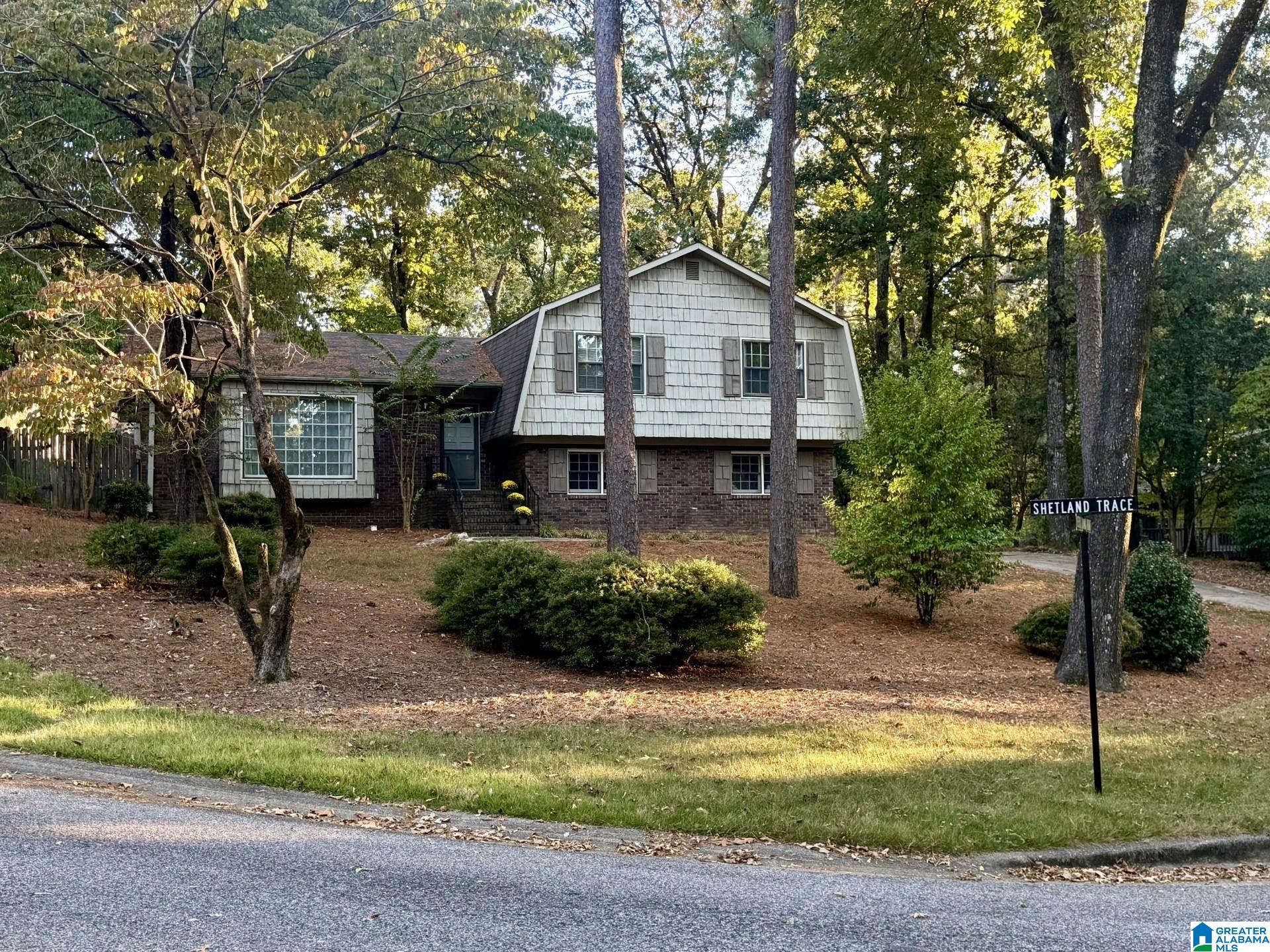 Photo 2 of Single family home for sale at 3301 Shetland Tr, Birmingham, AL 35242 | MLS# 21466536 | Listing updated on 2026-10-02